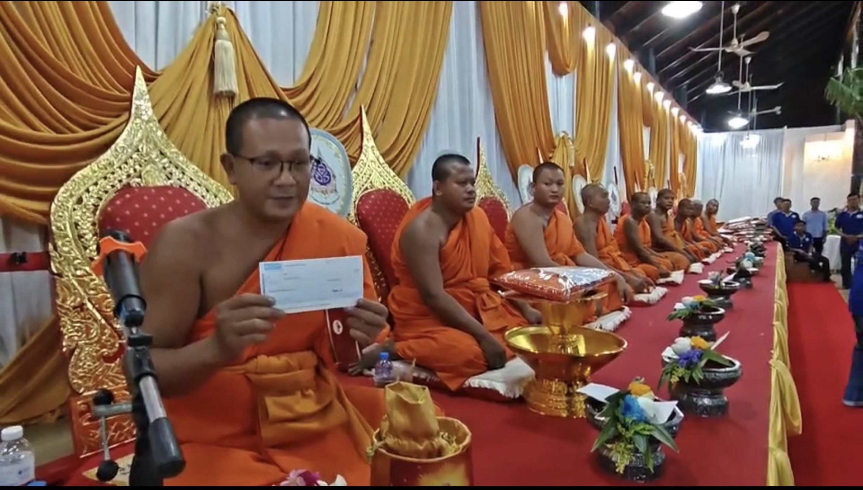 ภาพร่วมพิธีกรรมวัดสว่างอารมณ์ราษฎร์