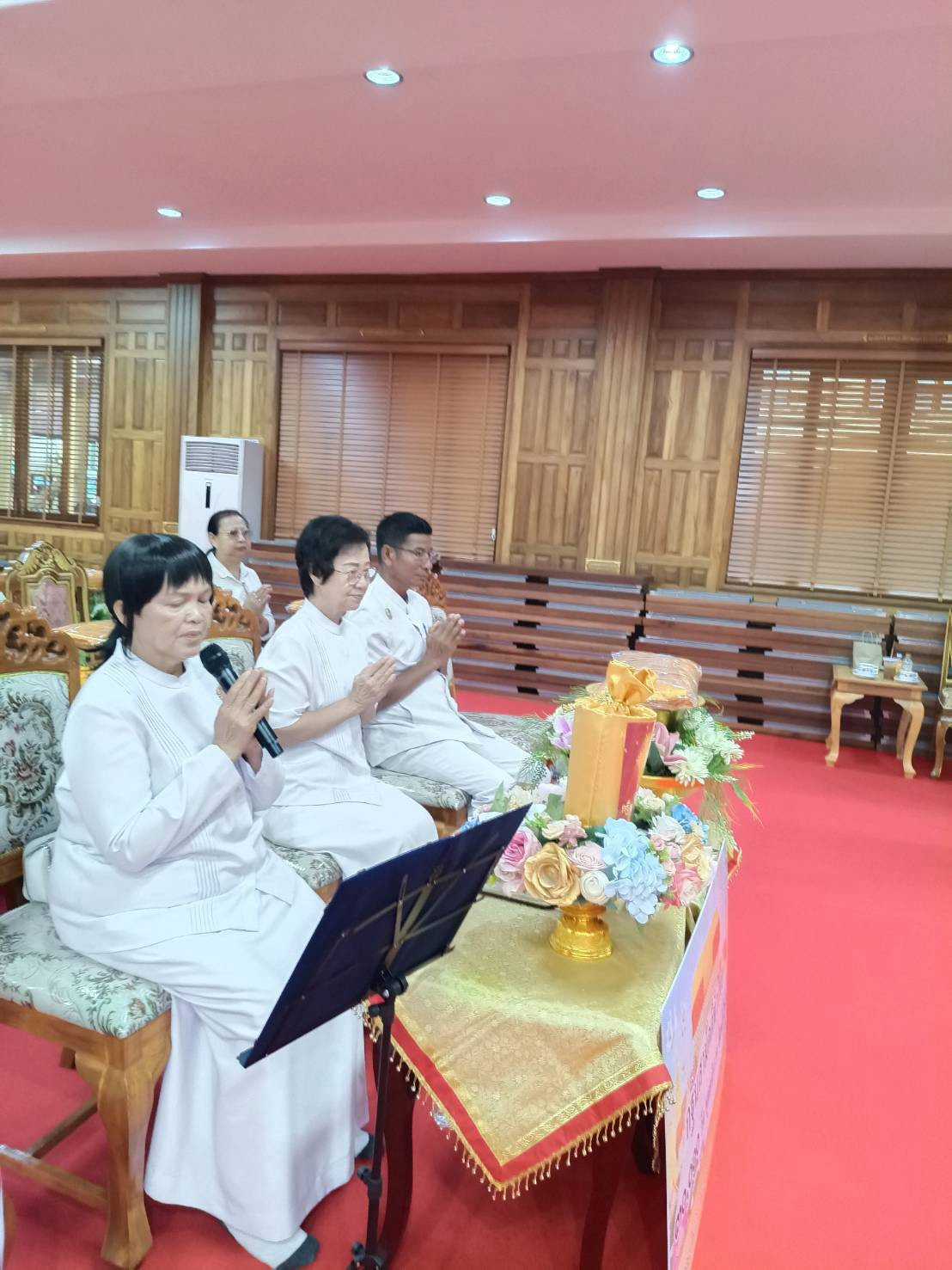 ภาพกล่าวคำถวายกฐินวัดศรีเมือง