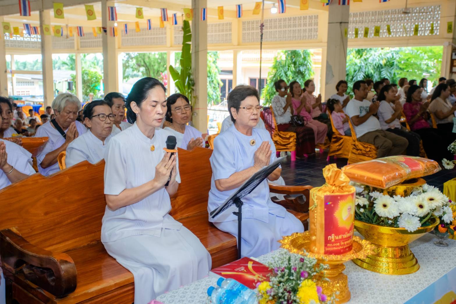 ภาพร่วมพิธีกรรมวัดสนามไชย