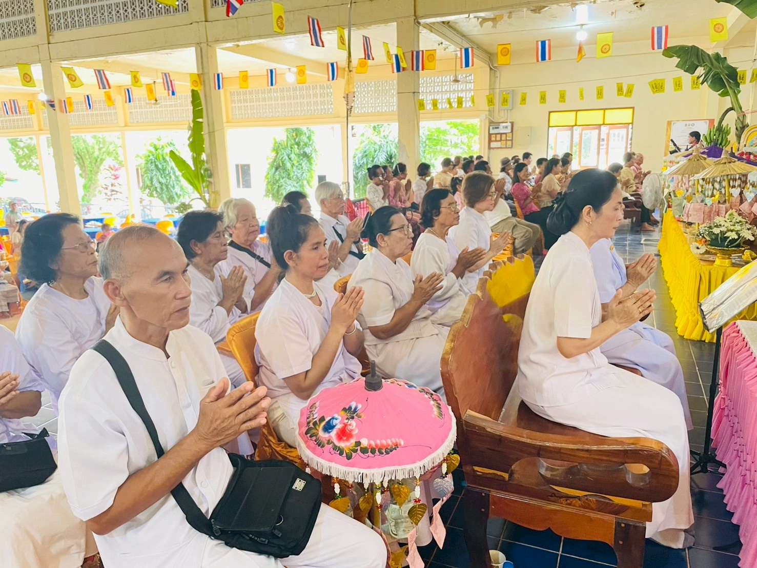 ภาพร่วมพิธีกรรมวัดสนามไชย