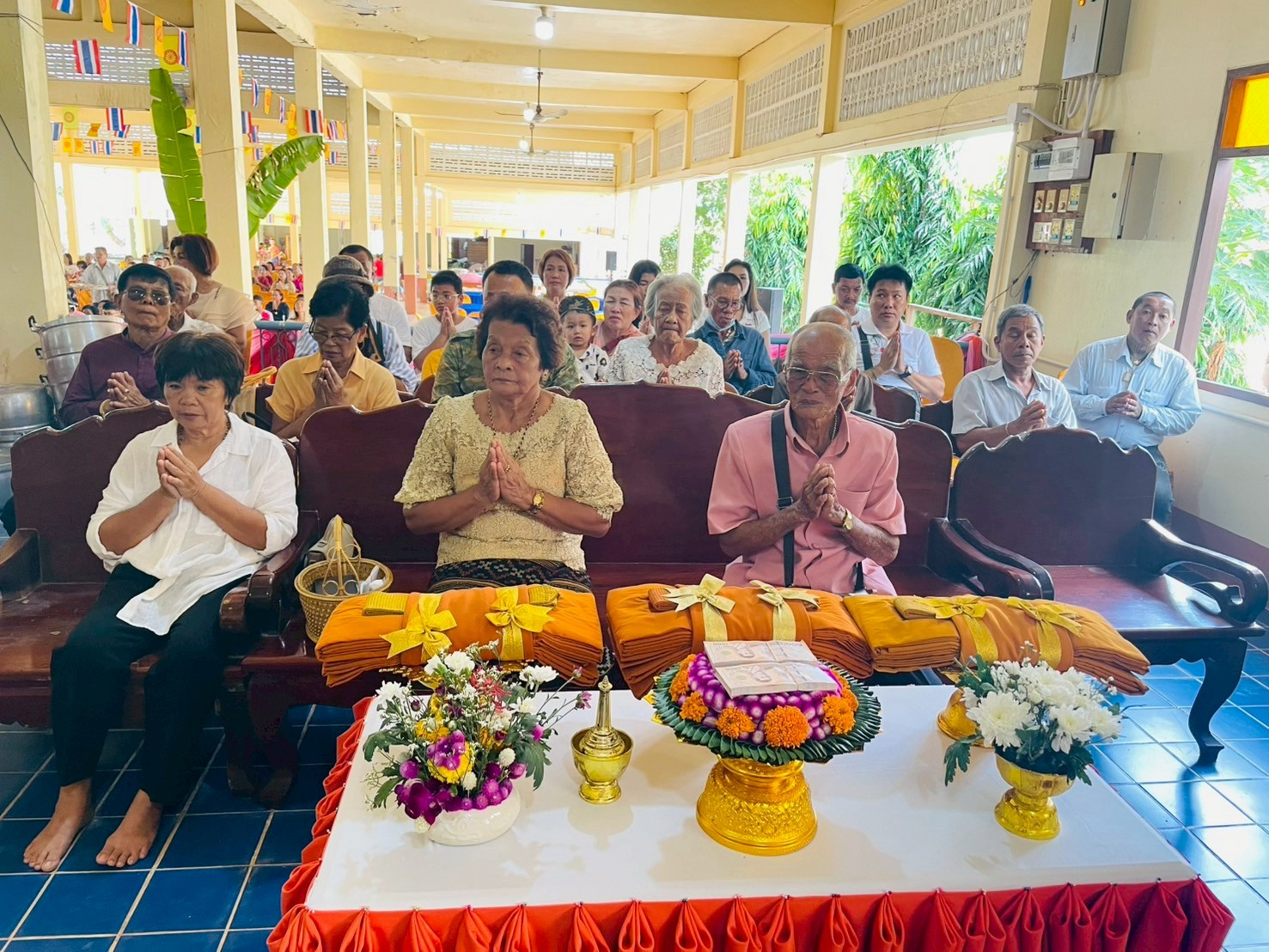 ภาพร่วมพิธีกรรมวัดสนามไชย