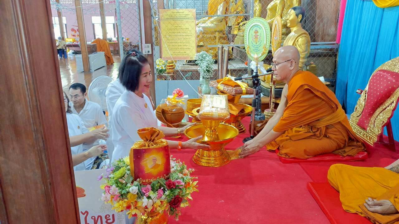 ภาพร่วมพิธีกรรมวัดทุ่งเพล