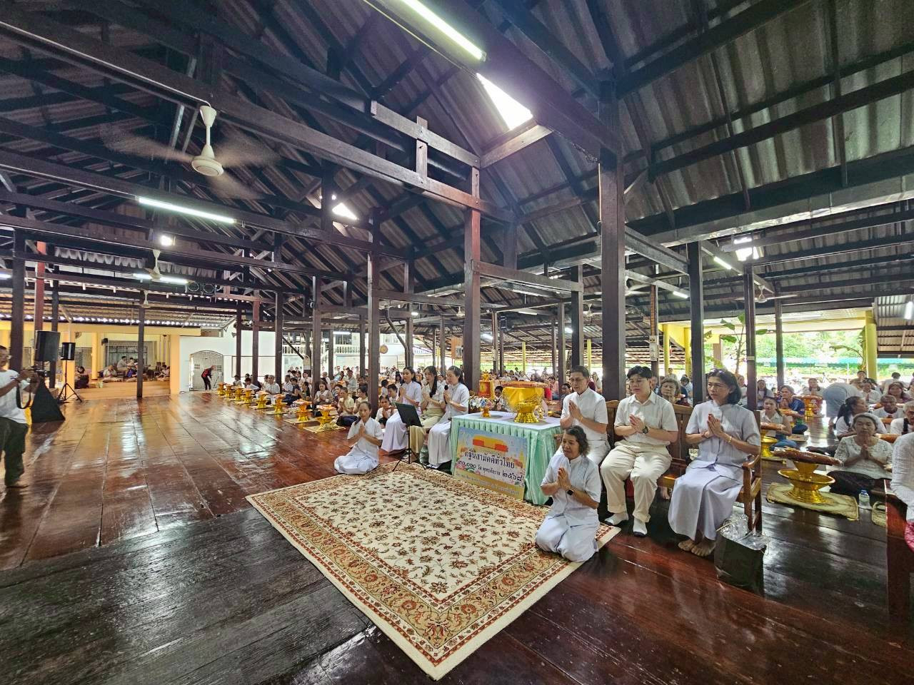 ภาพร่วมพิธีกรรมวัดหนองบัว