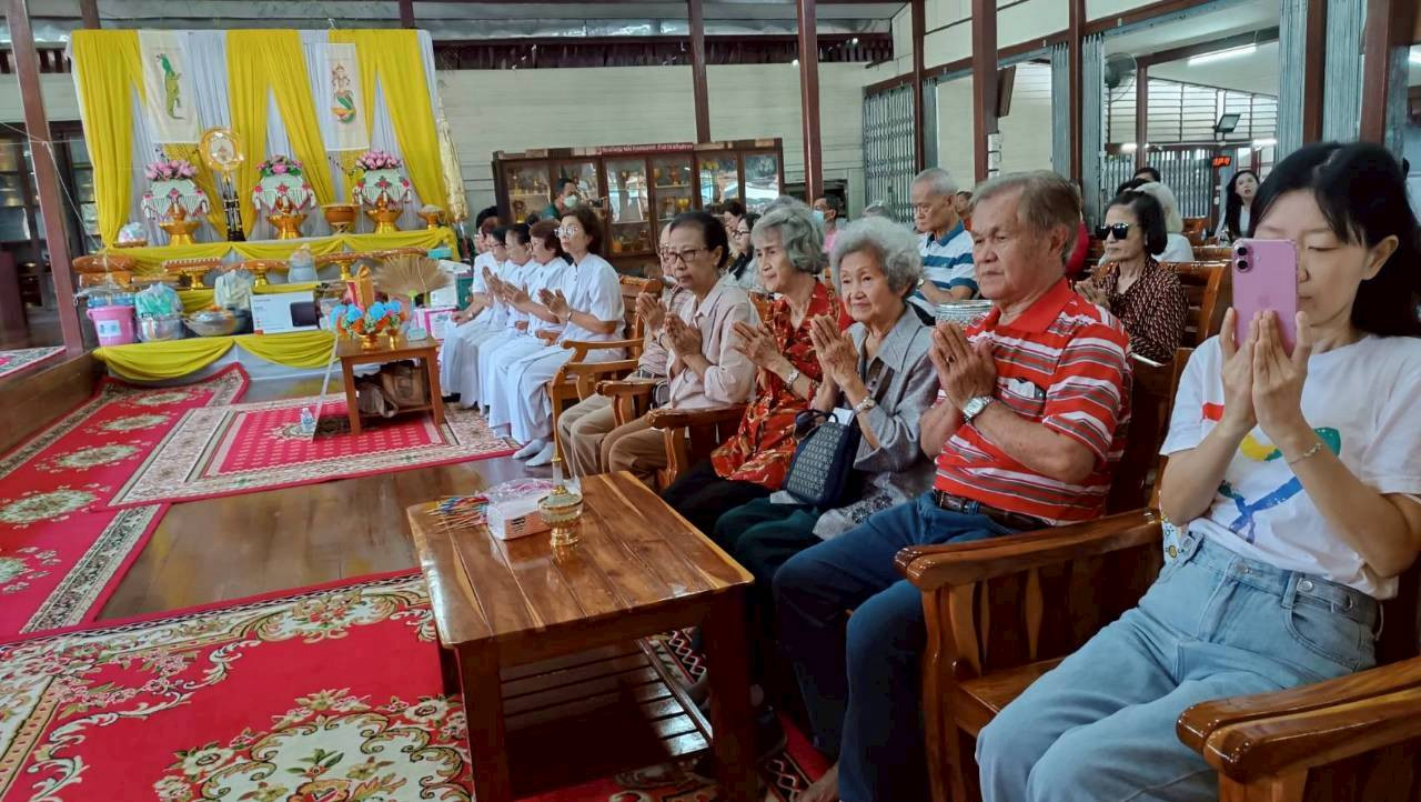 ภาพร่วมพิธีกรรมวัดโบสถ์เมือง
