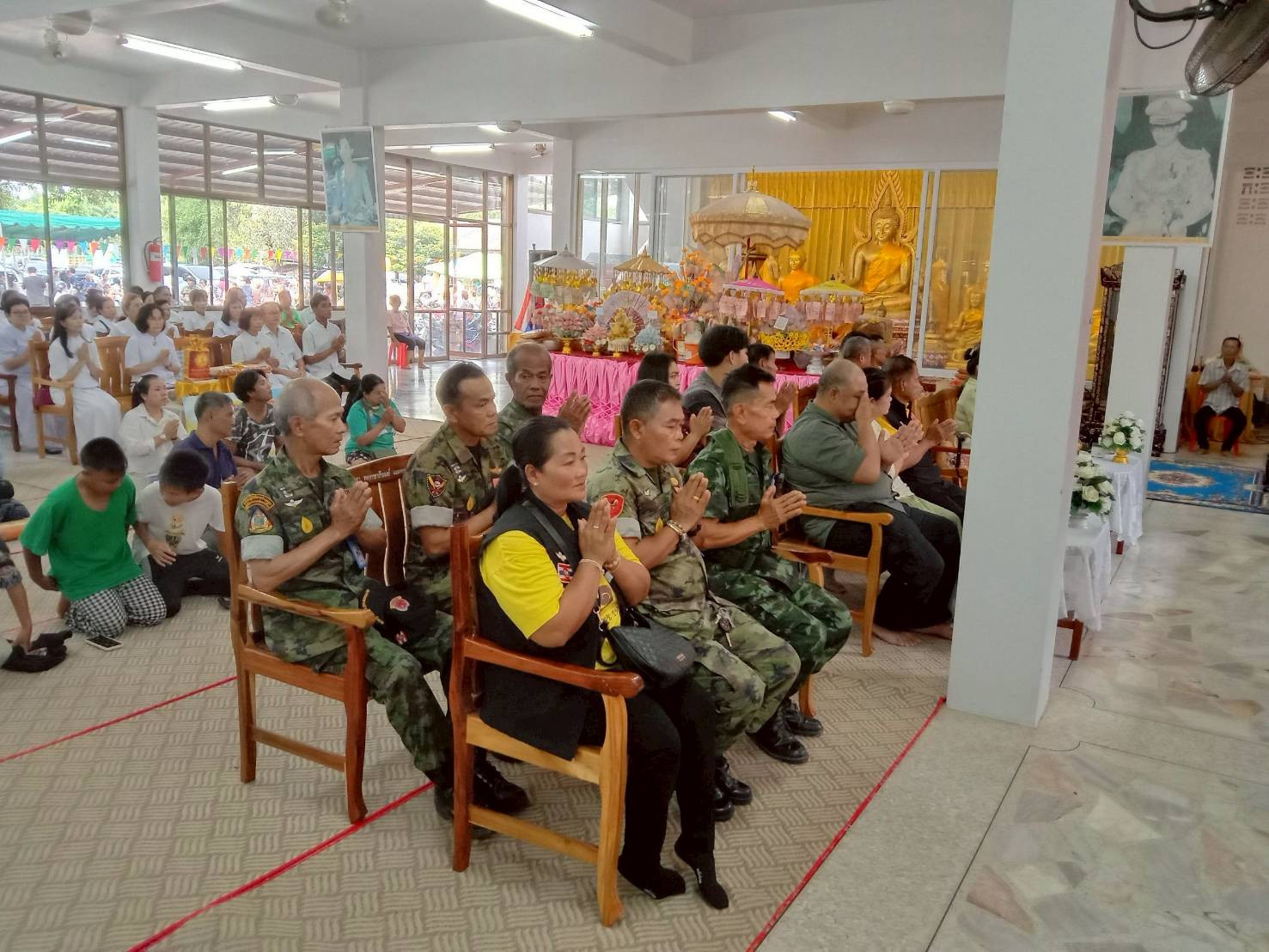 ภาพร่วมพิธีกรรมวัดแจ้งโภชนาราม(ซึ้งบน)