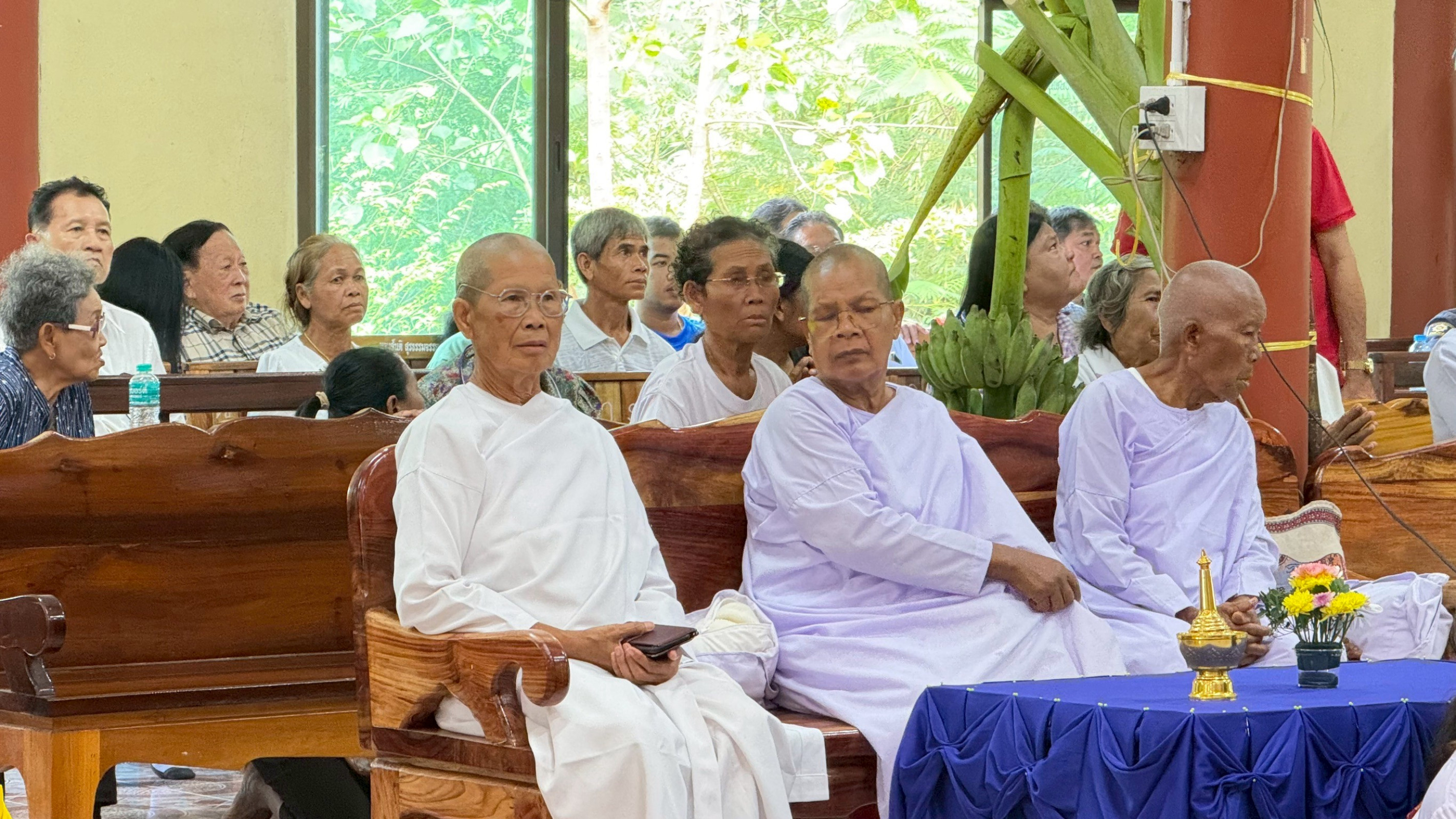 ภาพร่วมพิธีกรรมที่พักสงฆ์สันติธรรมคีรี
