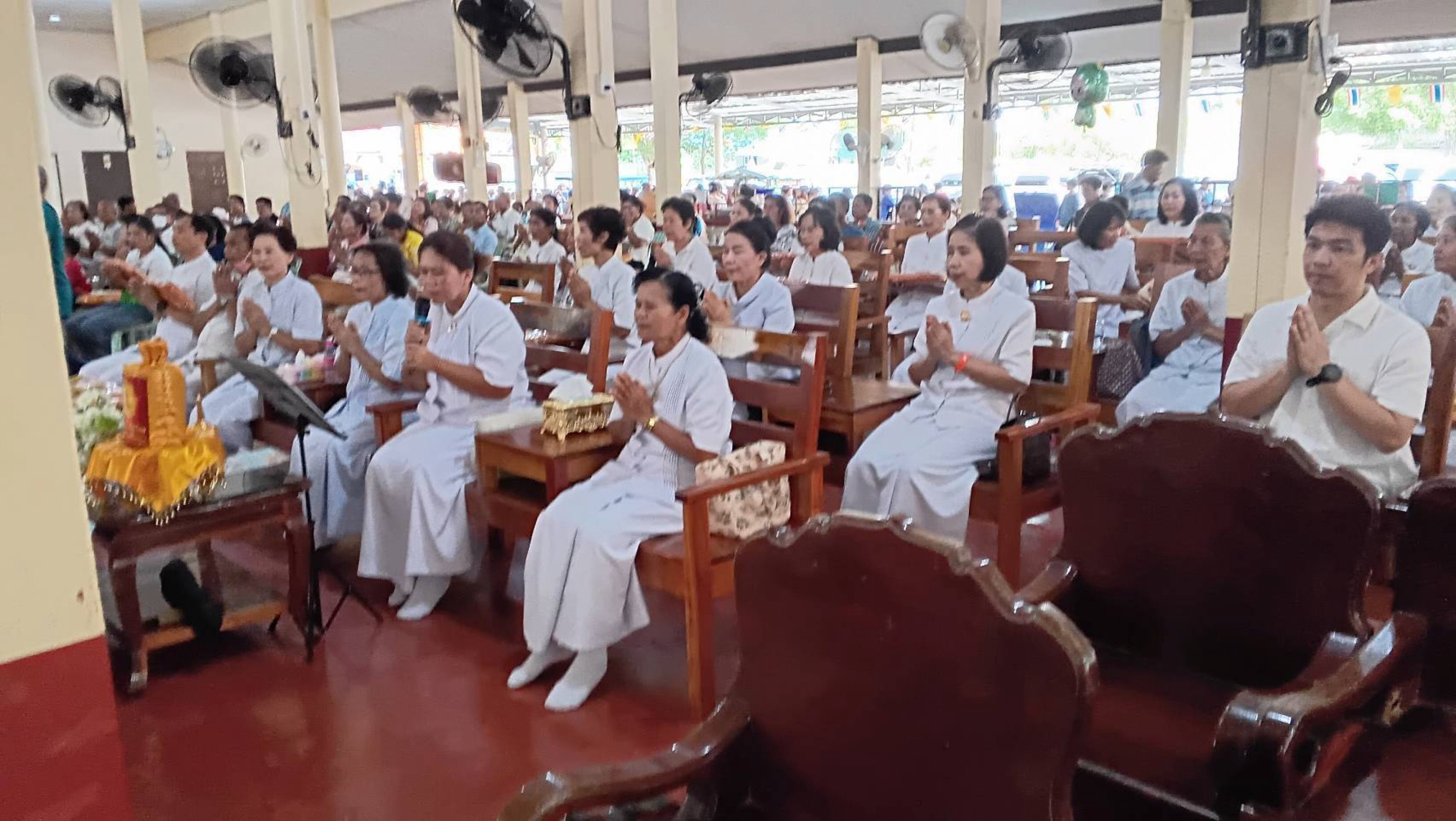 ภาพร่วมพิธีกรรมวัดหนองคัน