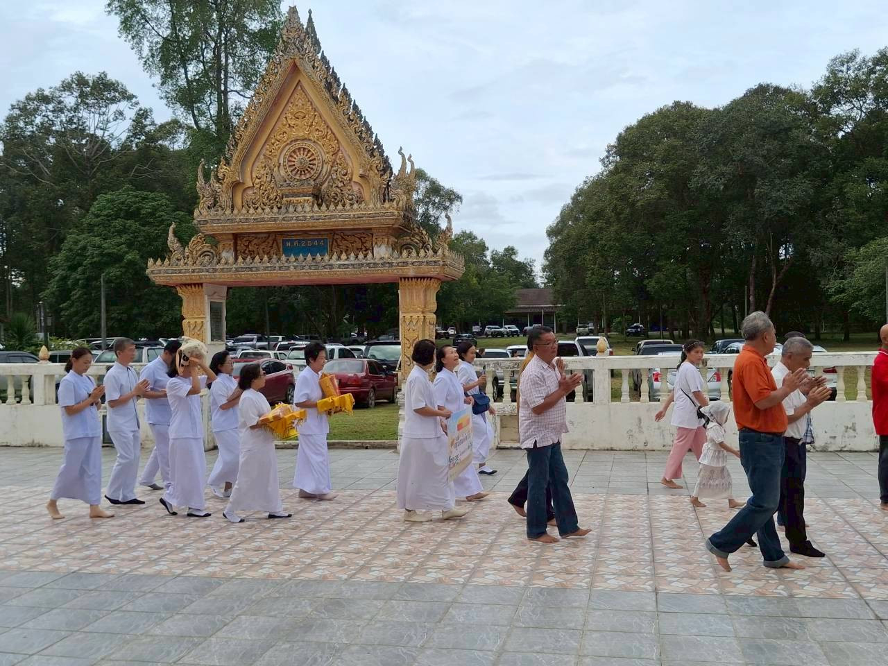 ภาพร่วมพิธีกรรมวัดท่าสอน