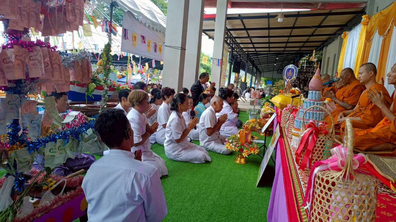 ภาพร่วมพิธีกรรมวัดทุ่งบอน