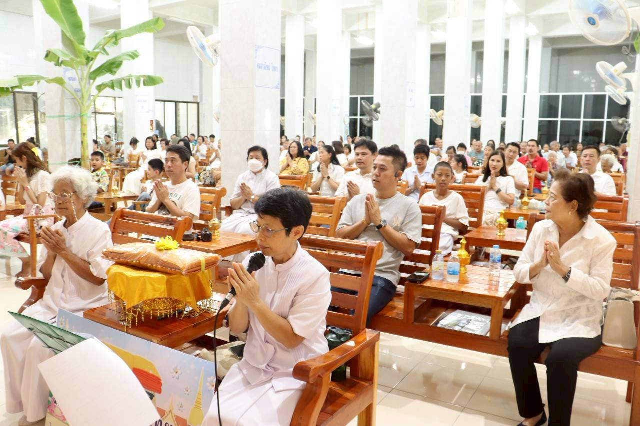 ภาพร่วมพิธีกรรมวัดถนนมะม่วง