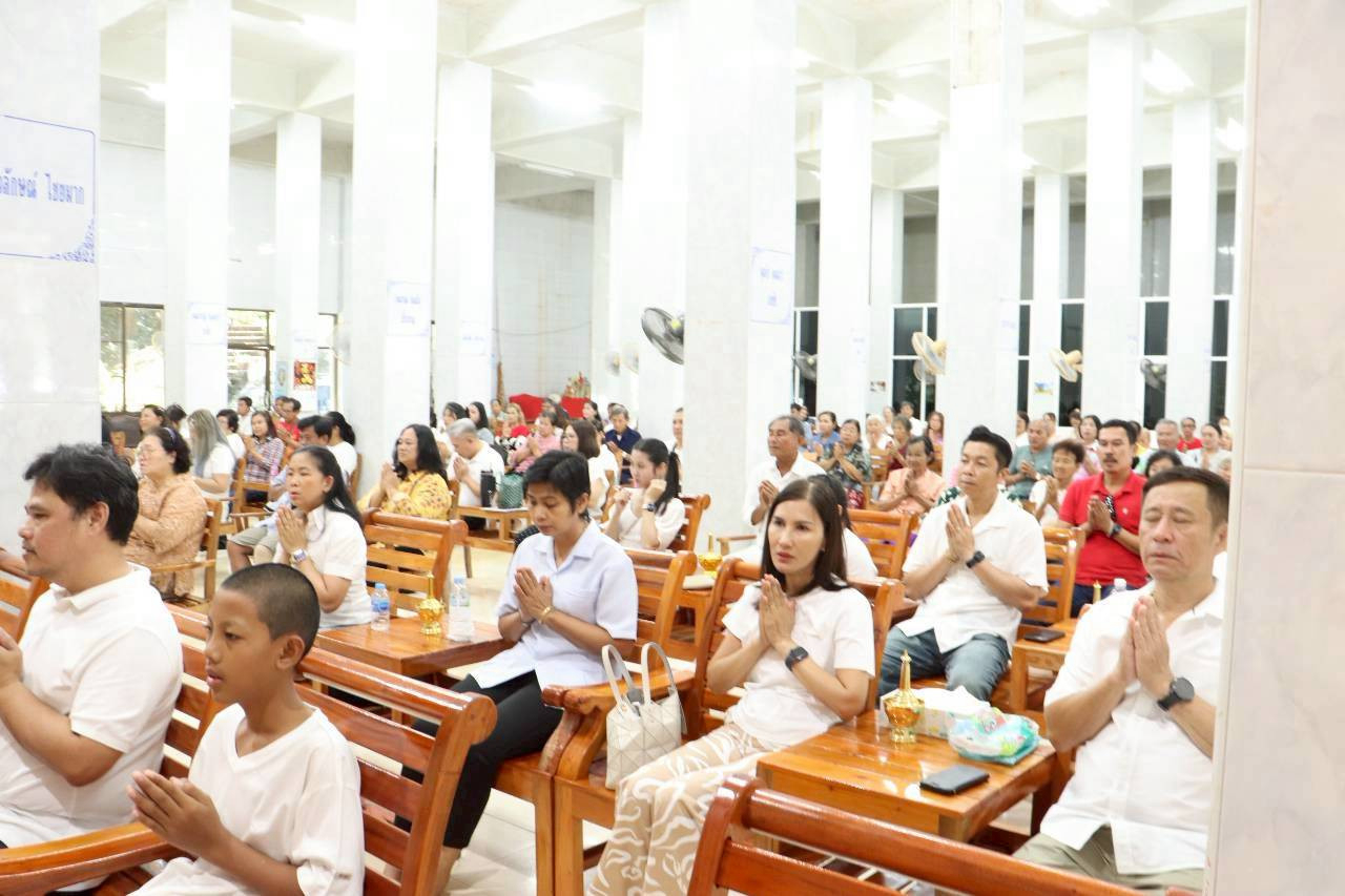 ภาพร่วมพิธีกรรมวัดถนนมะม่วง