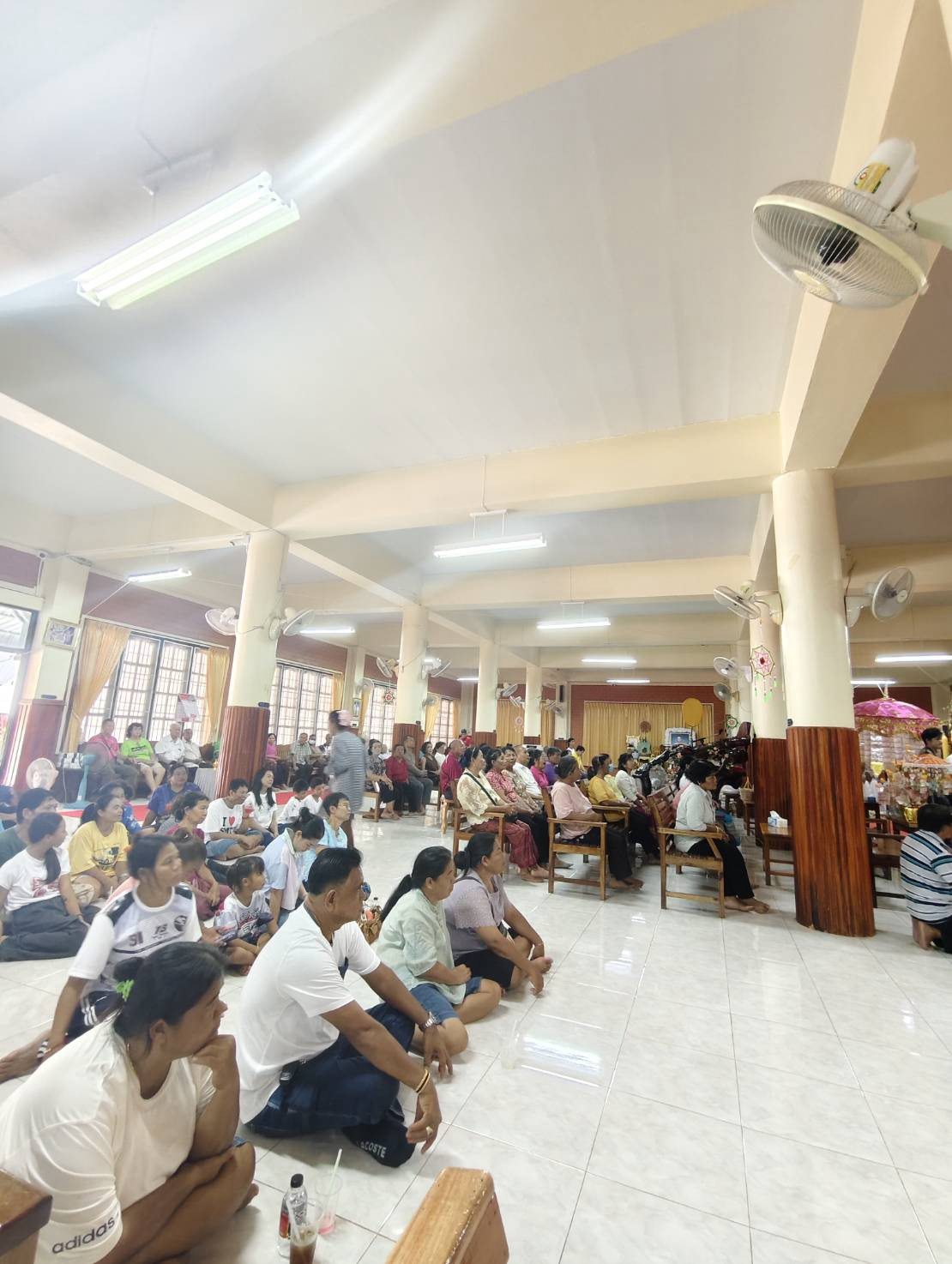 ภาพร่วมพิธีกรรมวัดยางระหง