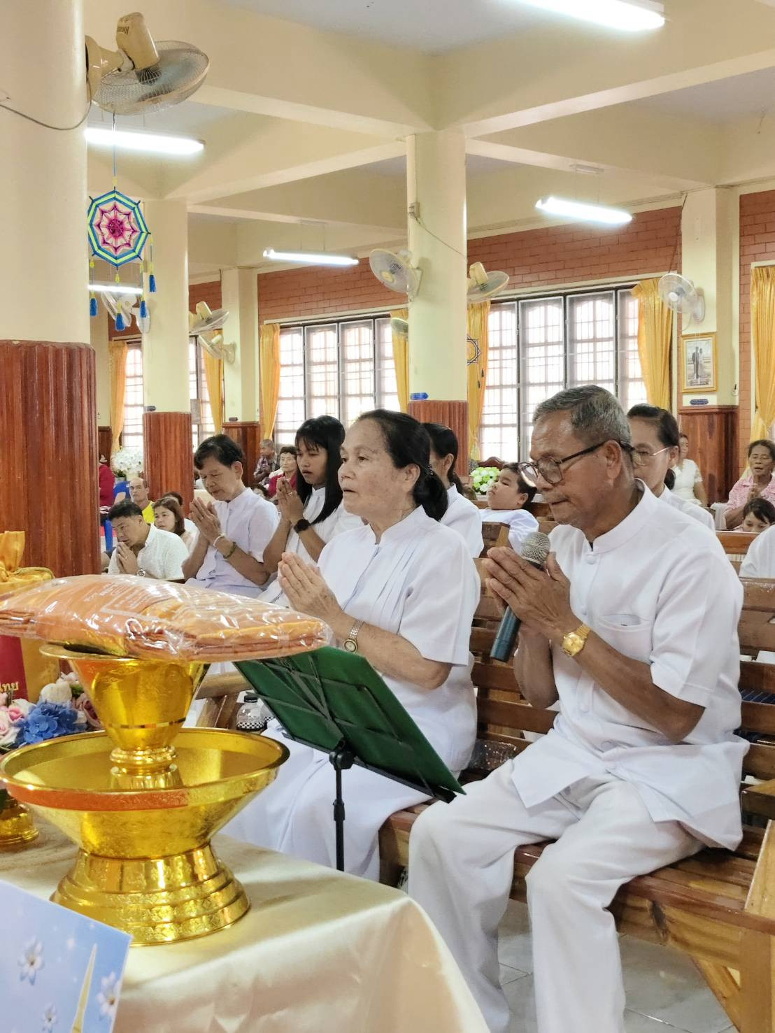 ภาพร่วมพิธีกรรมวัดยางระหง