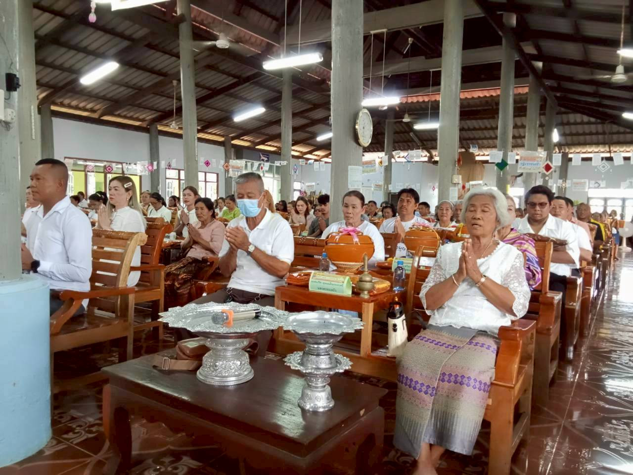 ภาพร่วมพิธีกรรมวัดบ้านตาเรือง