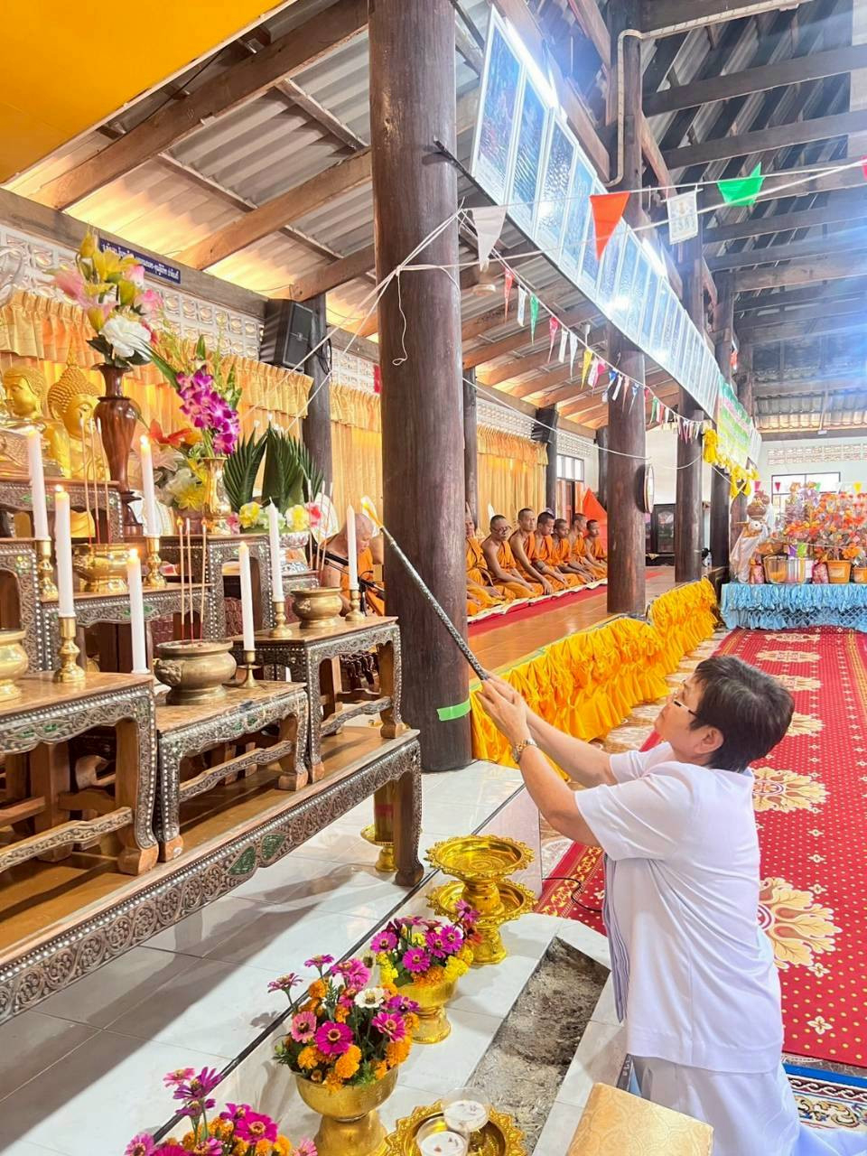 ภาพร่วมพิธีกรรมวัดทุ่งกร่าง