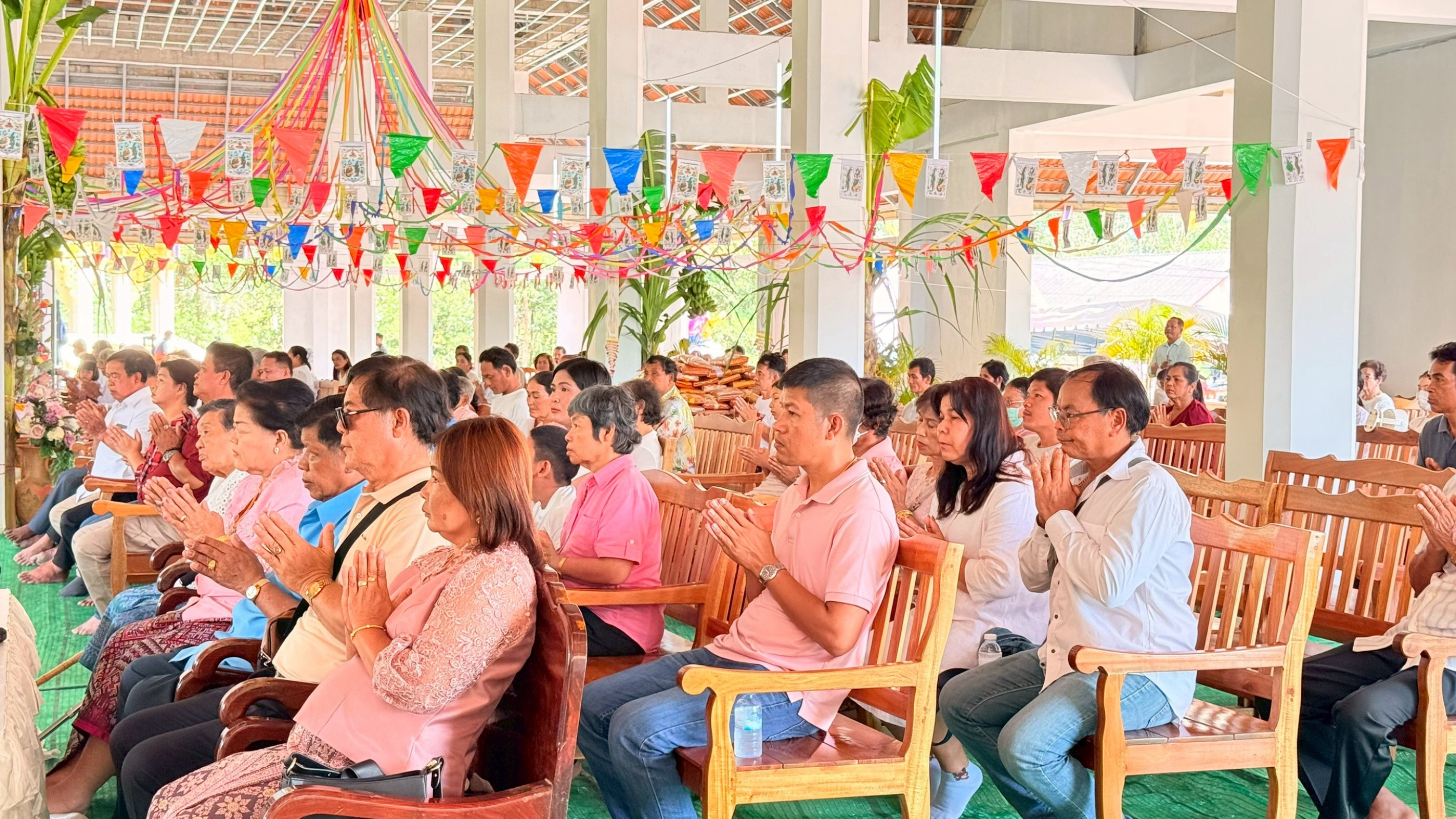 ภาพร่วมพิธีกรรมวัดคลองน้ำเป็น