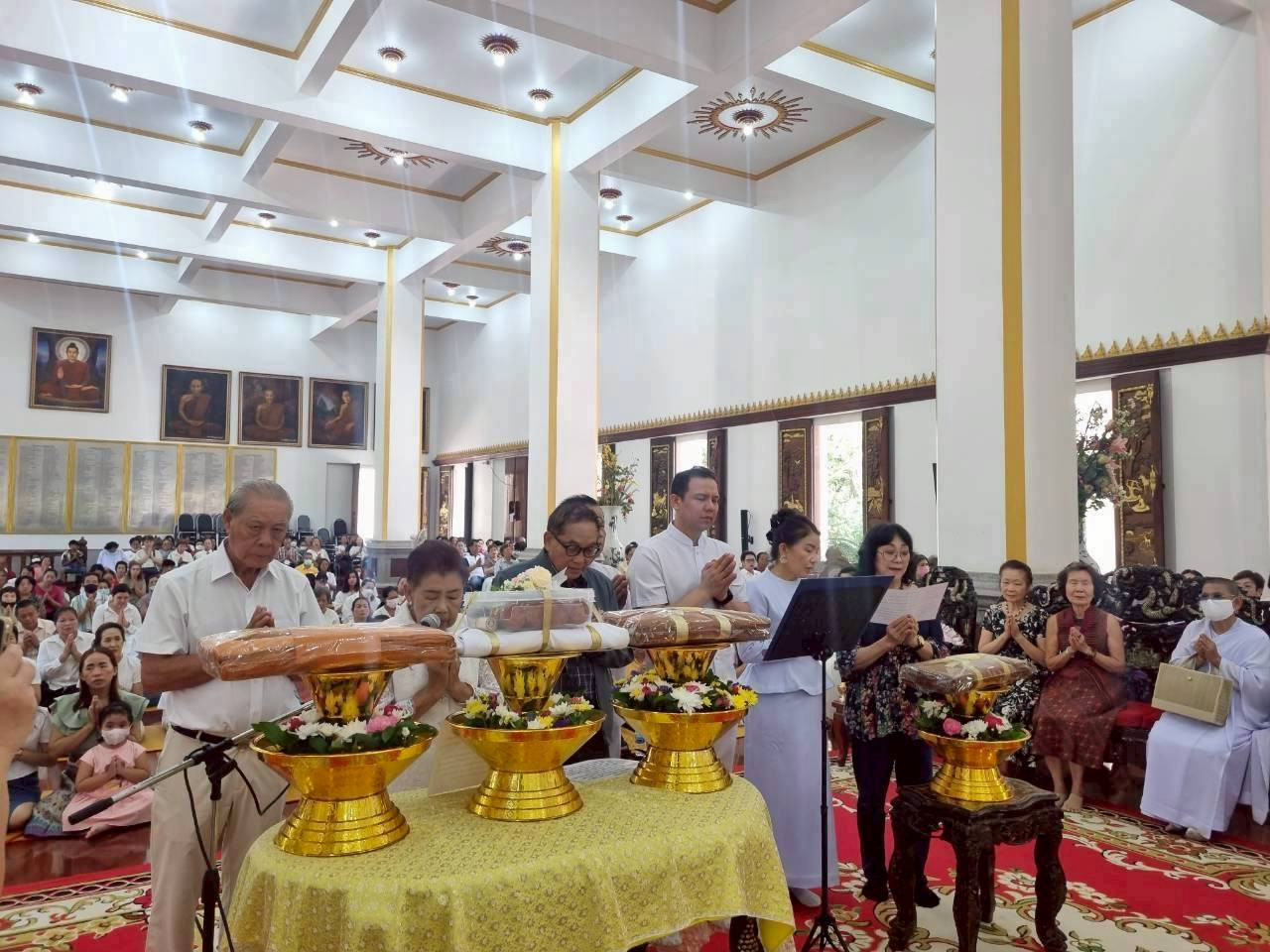 ภาพร่วมพิธีกรรมวัดป่าคลองกุ้ง