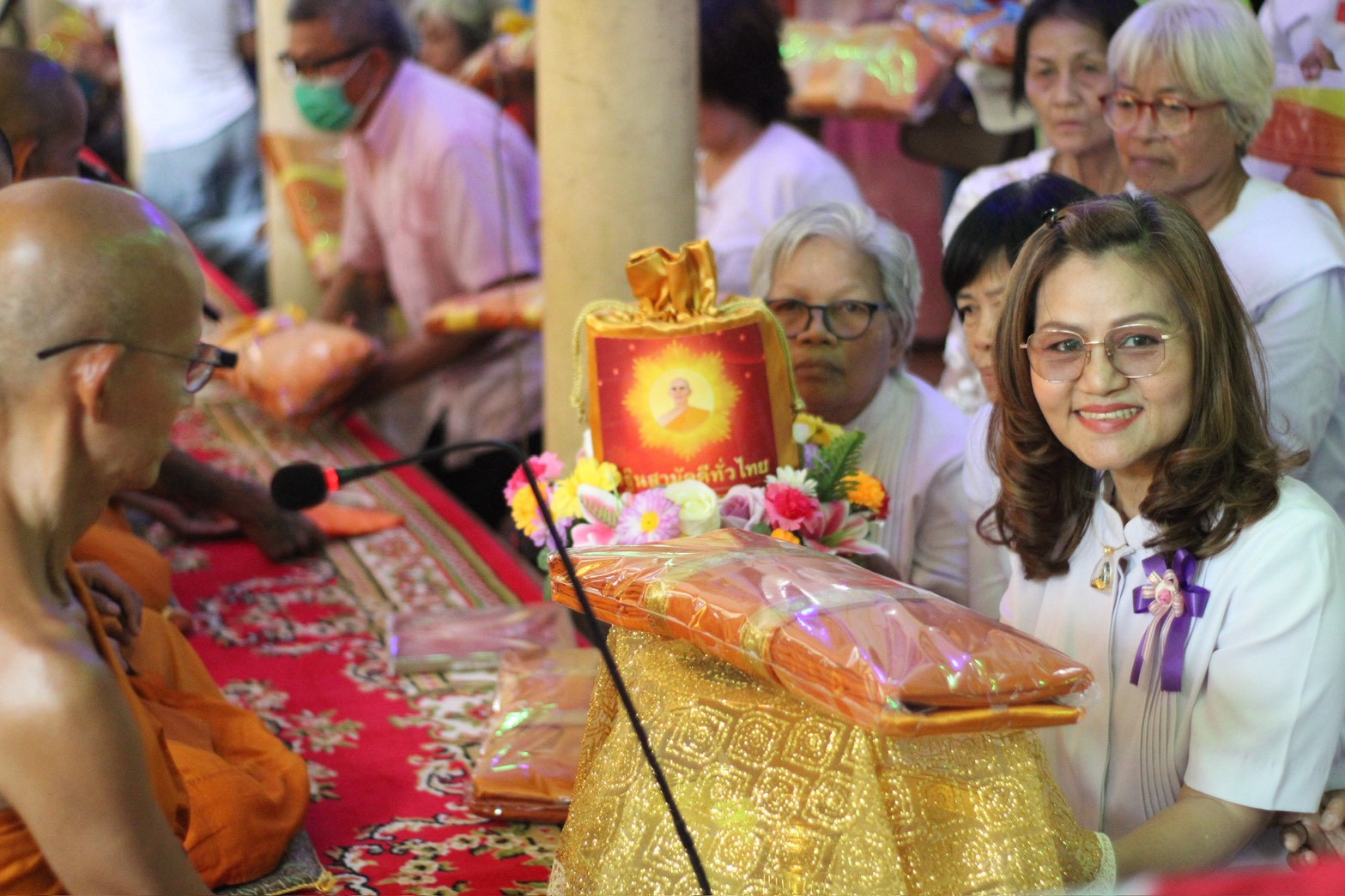 ภาพร่วมพิธีกรรมวัดบึงทองหลาง