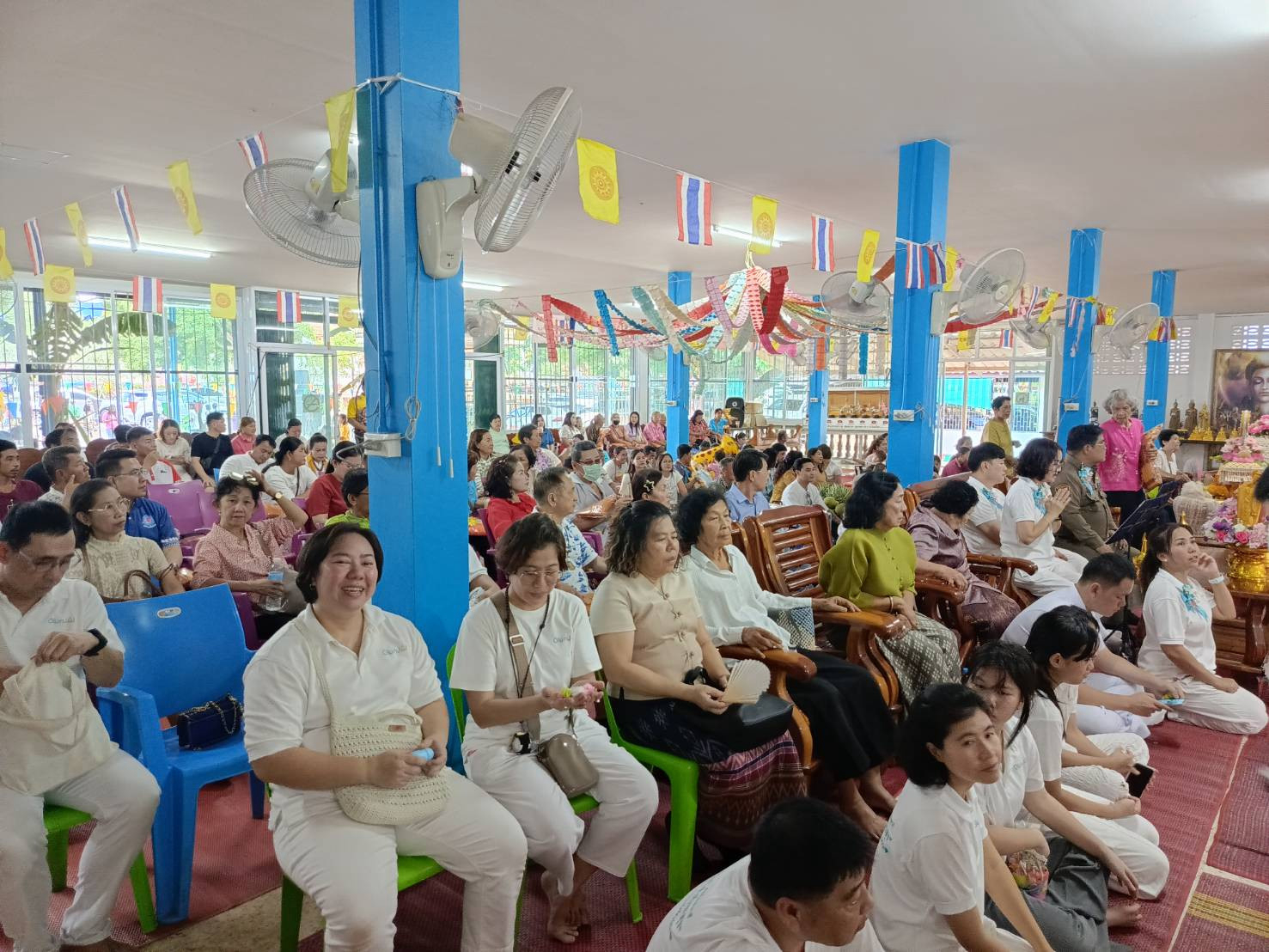 ภาพร่วมพิธีกรรมวัดหนองไม้แก่น