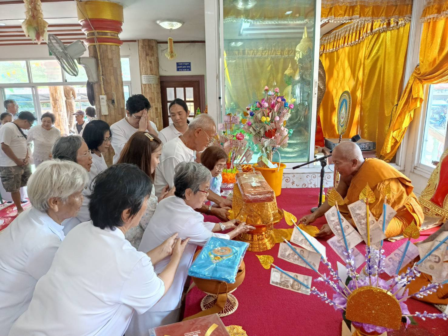 ภาพร่วมพิธีกรรมวัดปากคลองบางขนาก