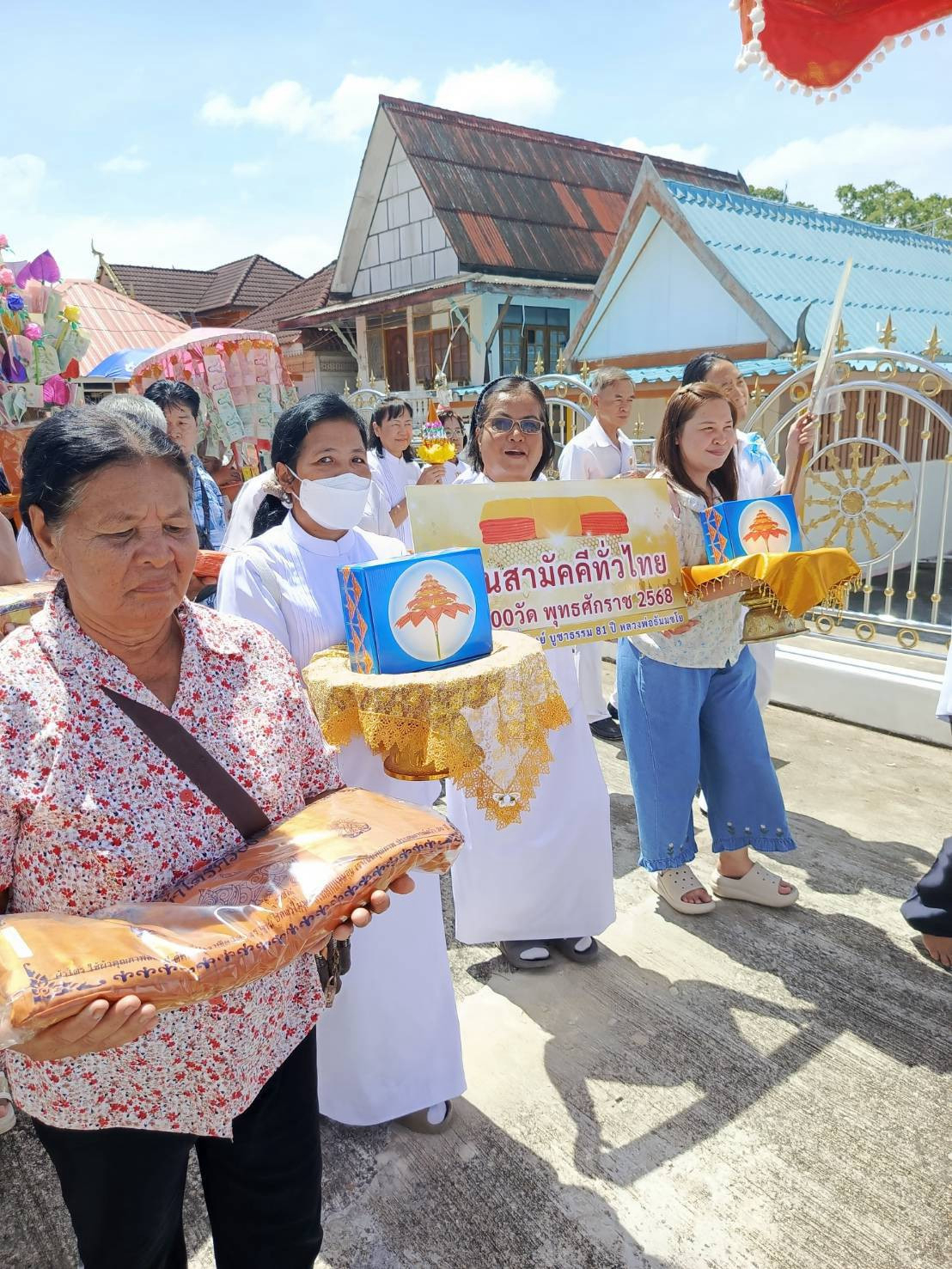 ภาพร่วมพิธีกรรมวัดปากคลองบางขนาก