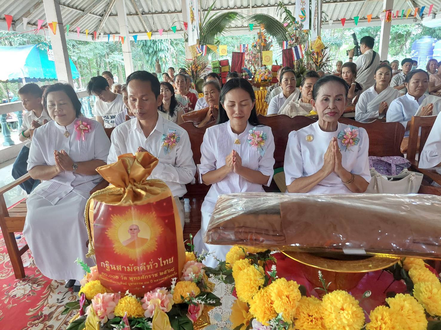 ภาพร่วมพิธีกรรมสำนักสงฆ์ป่าเขานันทา