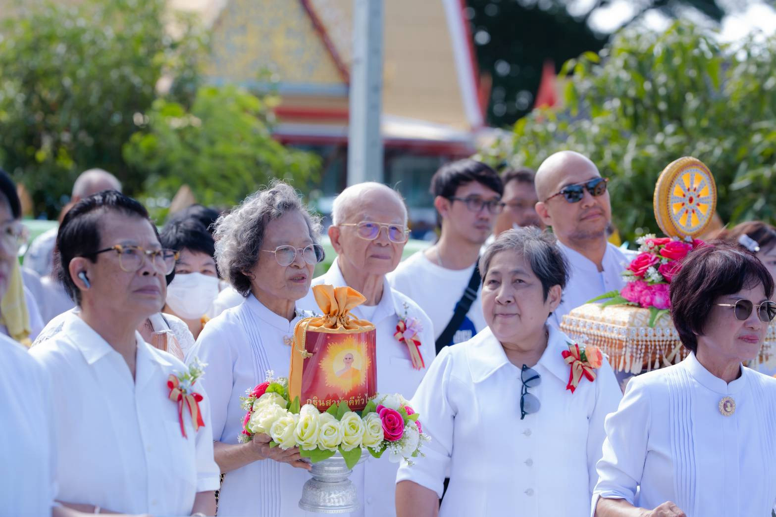 ภาพร่วมขบวนกฐินวัดดอนสนาม