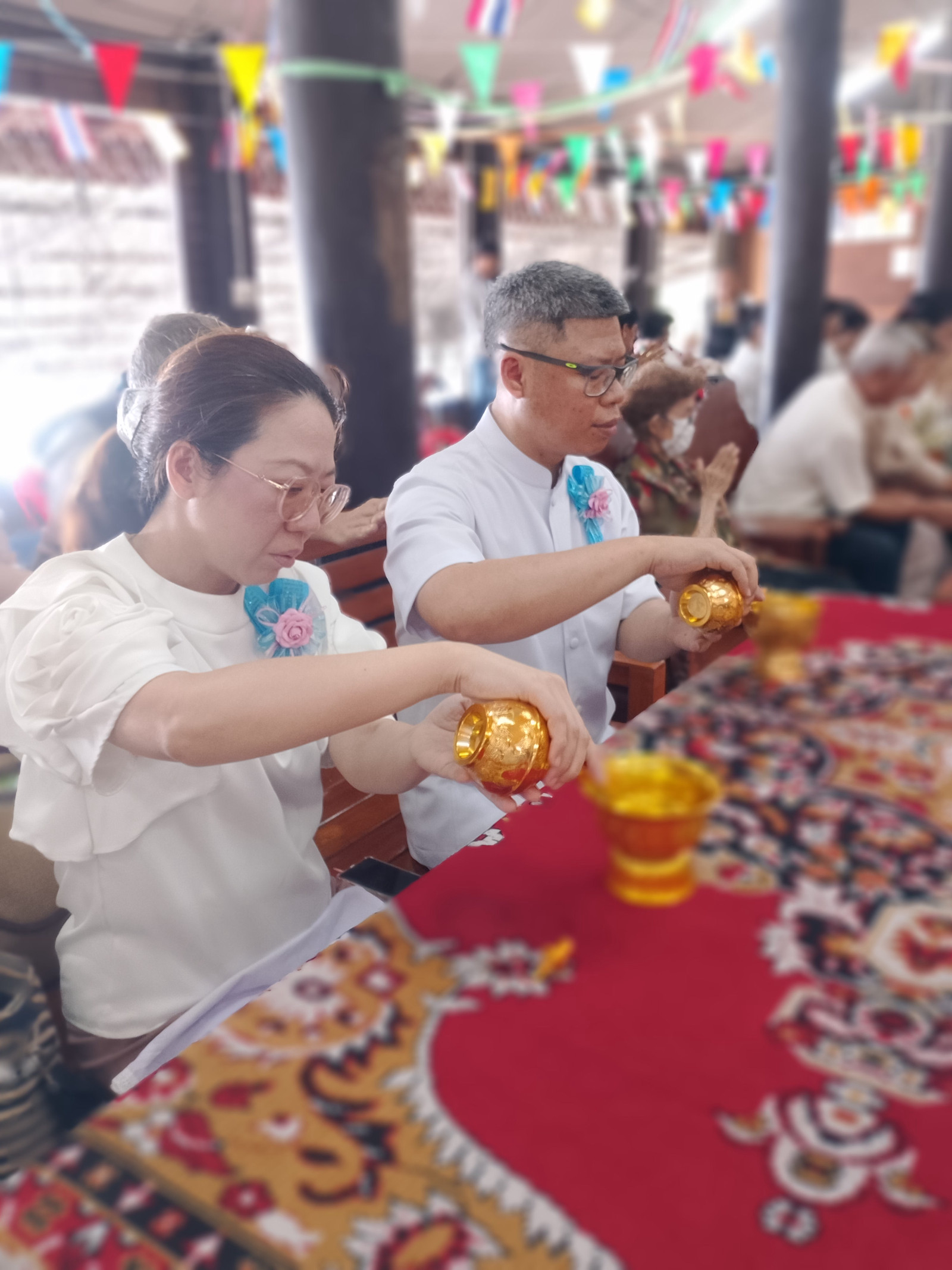 ภาพร่วมพิธีกรรมวัดแปลงยาว