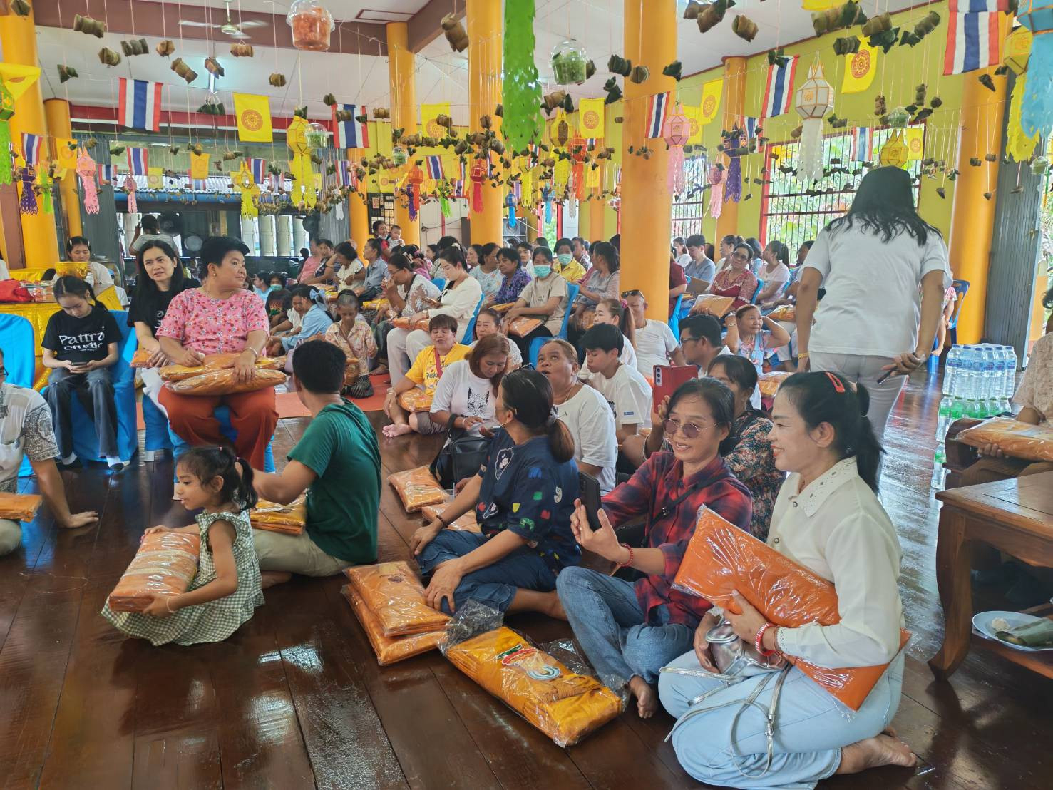 ภาพร่วมพิธีกรรมวัดหนองกระสังข์สามัคคี