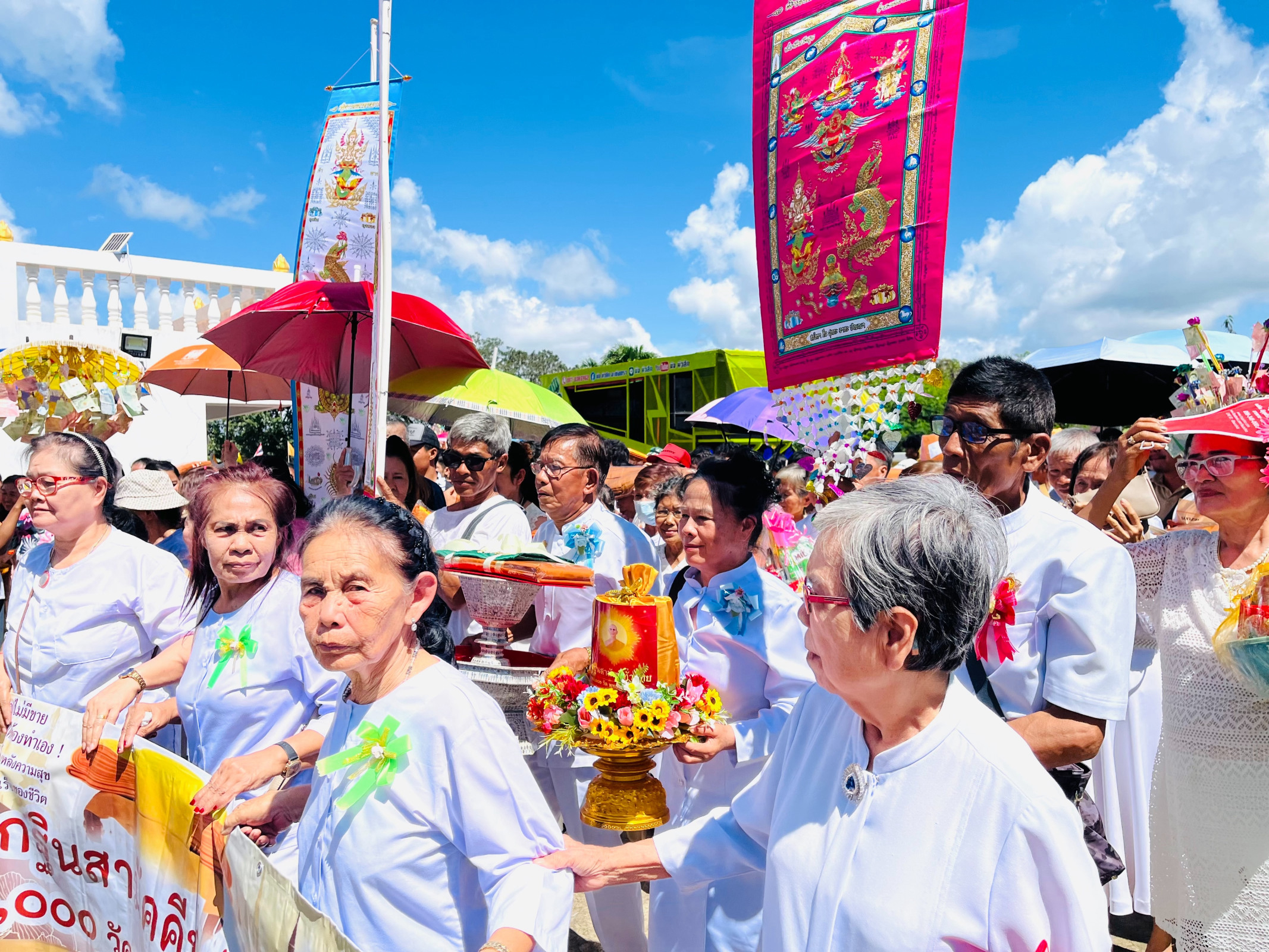ภาพร่วมพิธีกรรมวัดเทพพนาราม