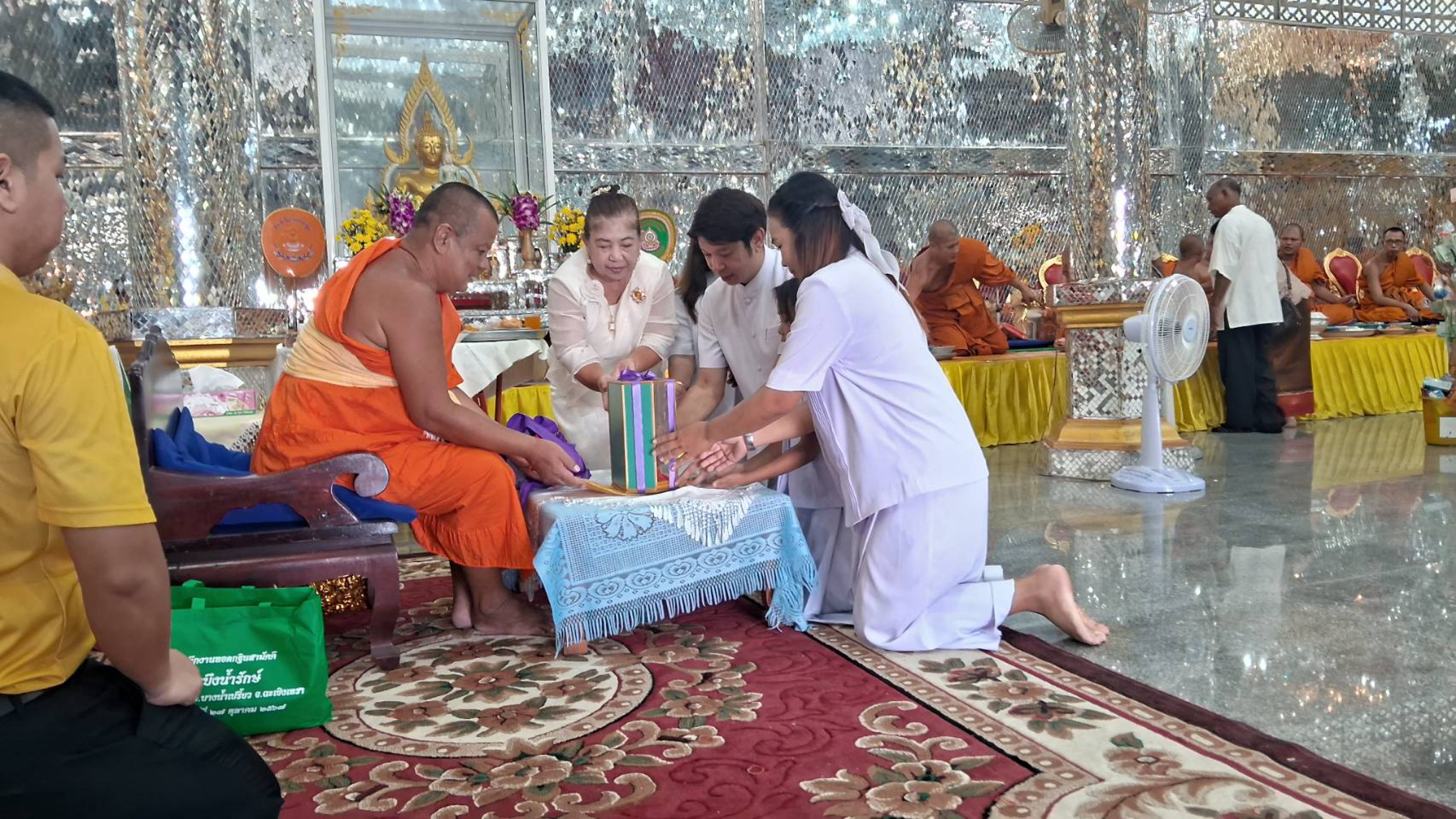 ภาพร่วมพิธีกรรมวัดบึงน้ำรักษ์