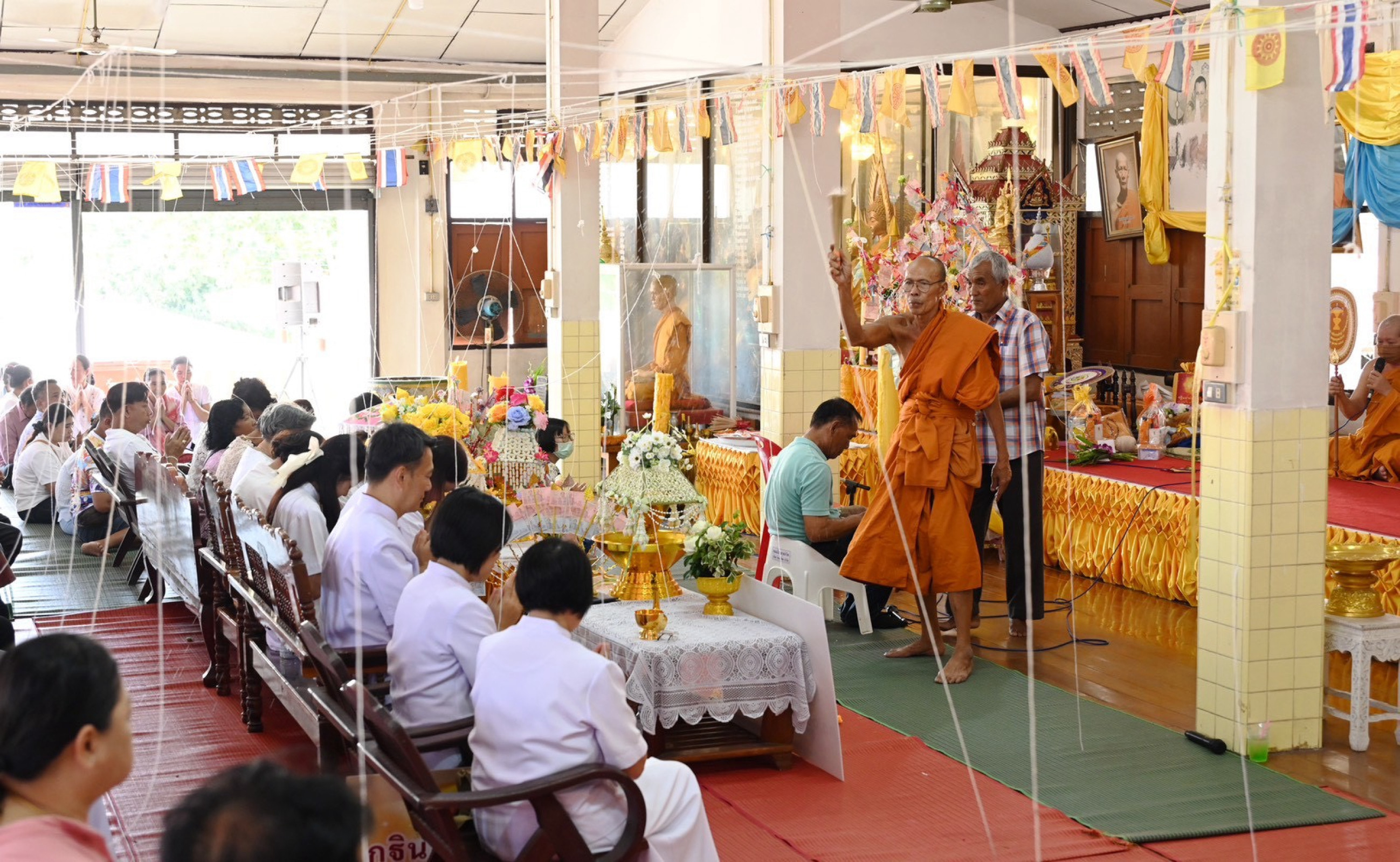 ภาพร่วมพิธีกรรมวัดพุทธอุดมวิหาร