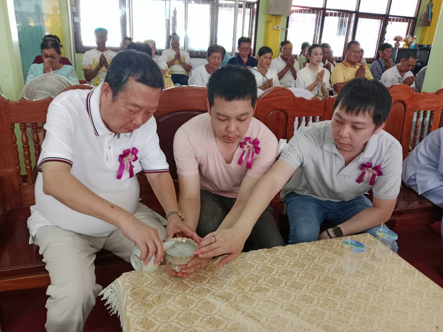 ภาพร่วมพิธีกรรมวัดแหลมไผ่ศรี