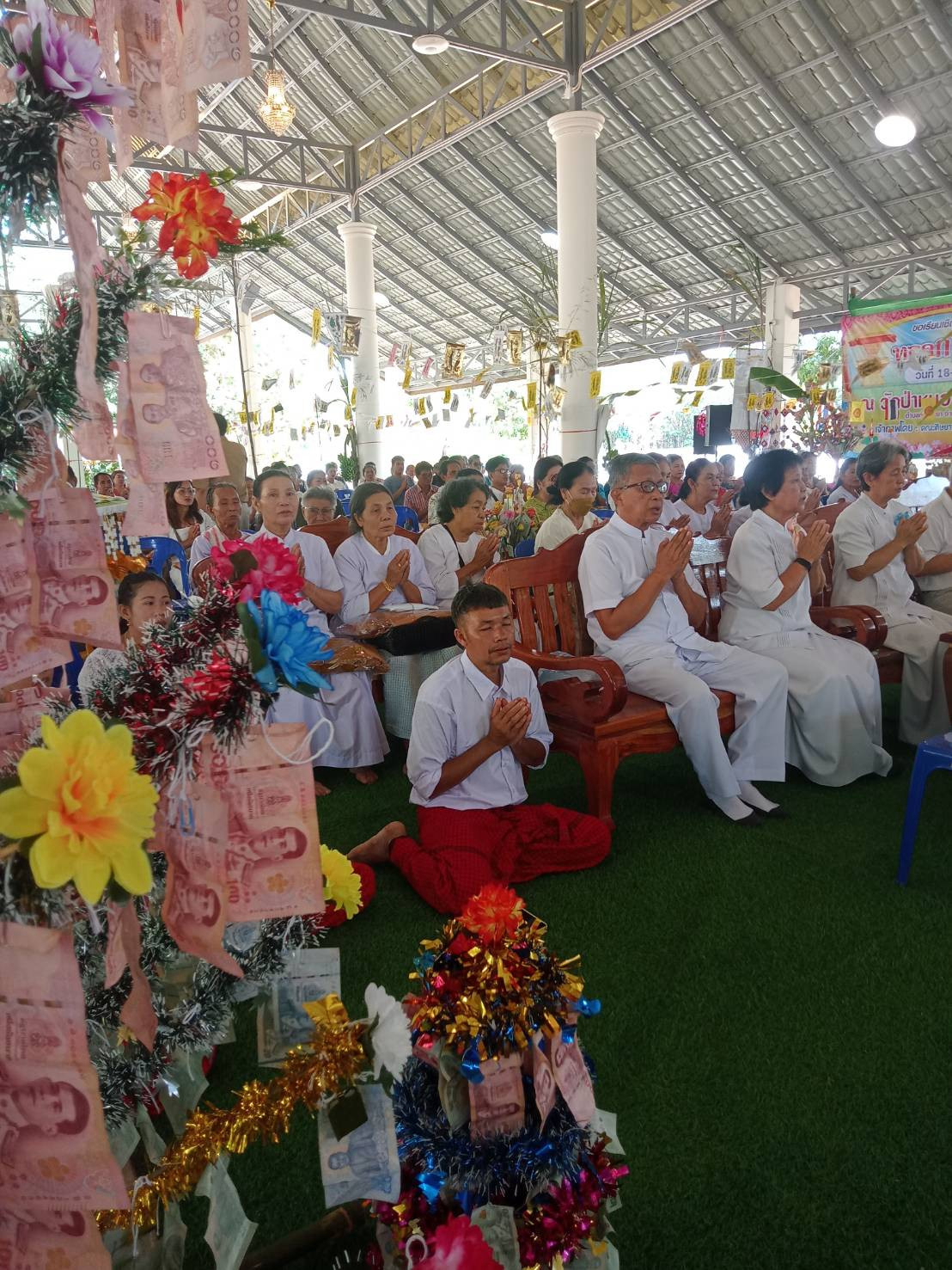 ภาพร่วมพิธีกรรมที่พักสงฆ์หนองเข็ง