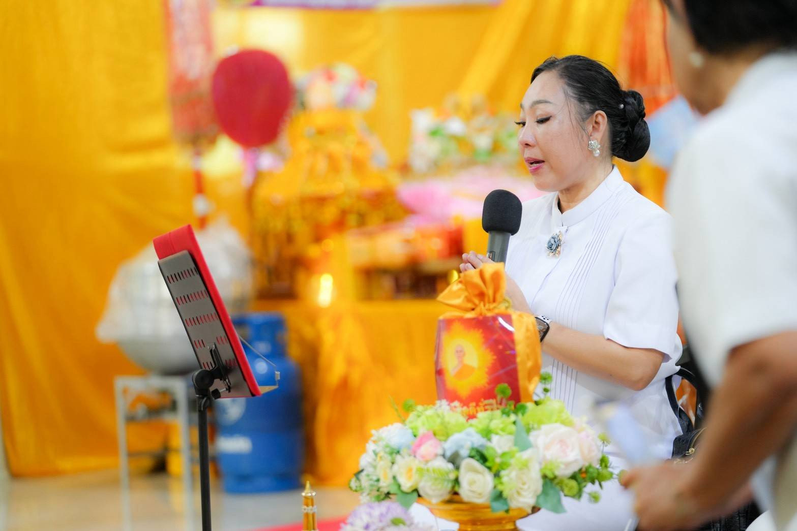 ภาพกล่าวคำถวายกฐินวัดพนมชัย