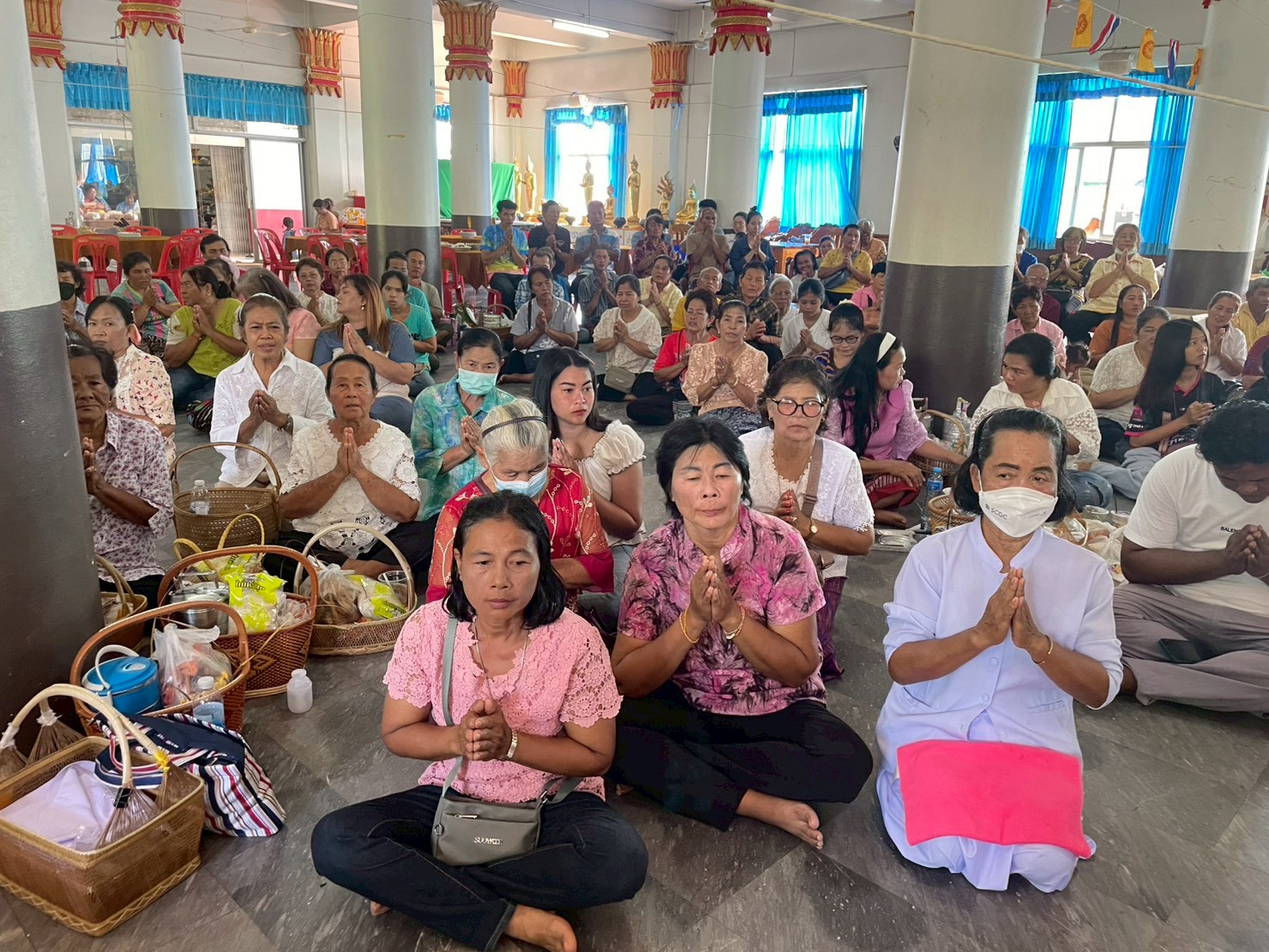 ภาพร่วมพิธีกรรมวัดพรหมรัตนาราม