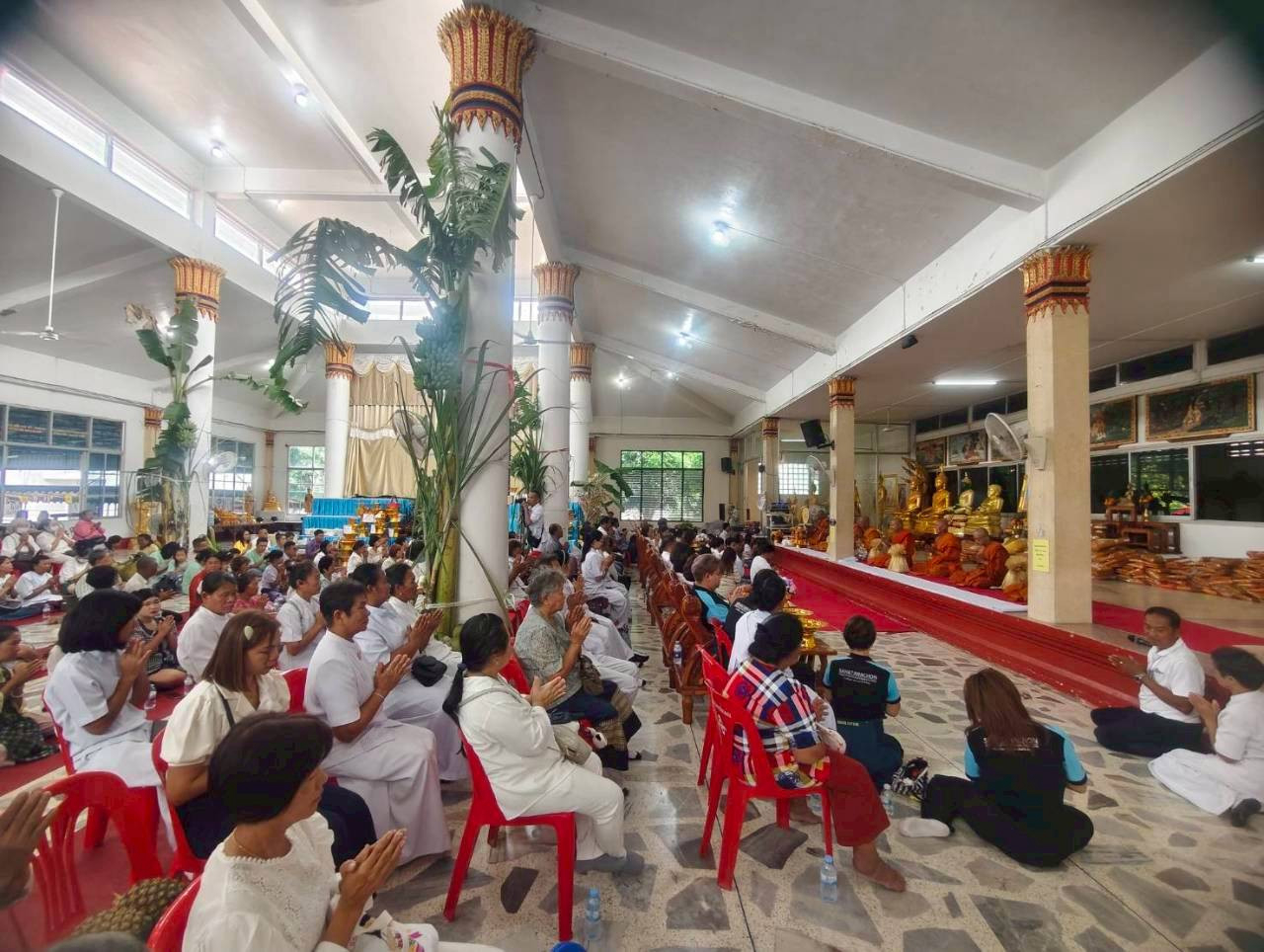 ภาพร่วมพิธีกรรมวัดหนองเสม็ดสันติธรรมาราม