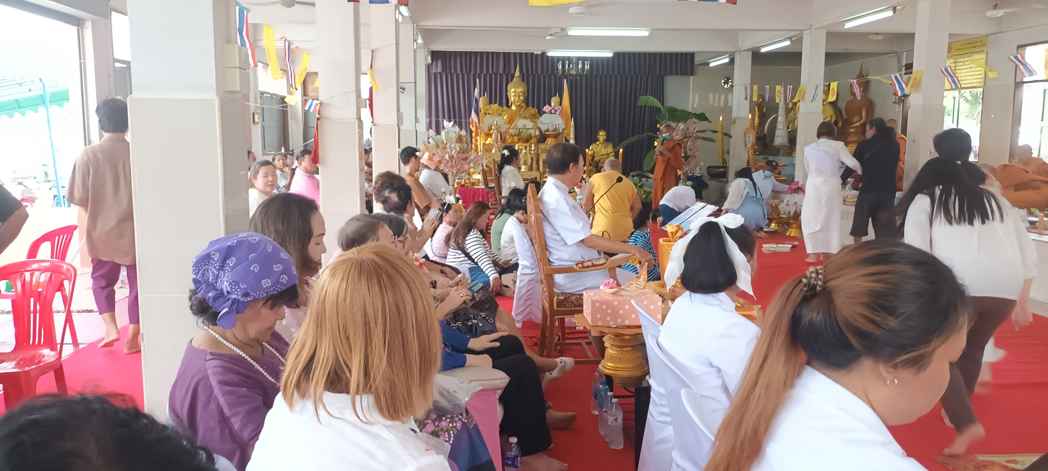 ภาพร่วมพิธีกรรมวัดโค้งดารา