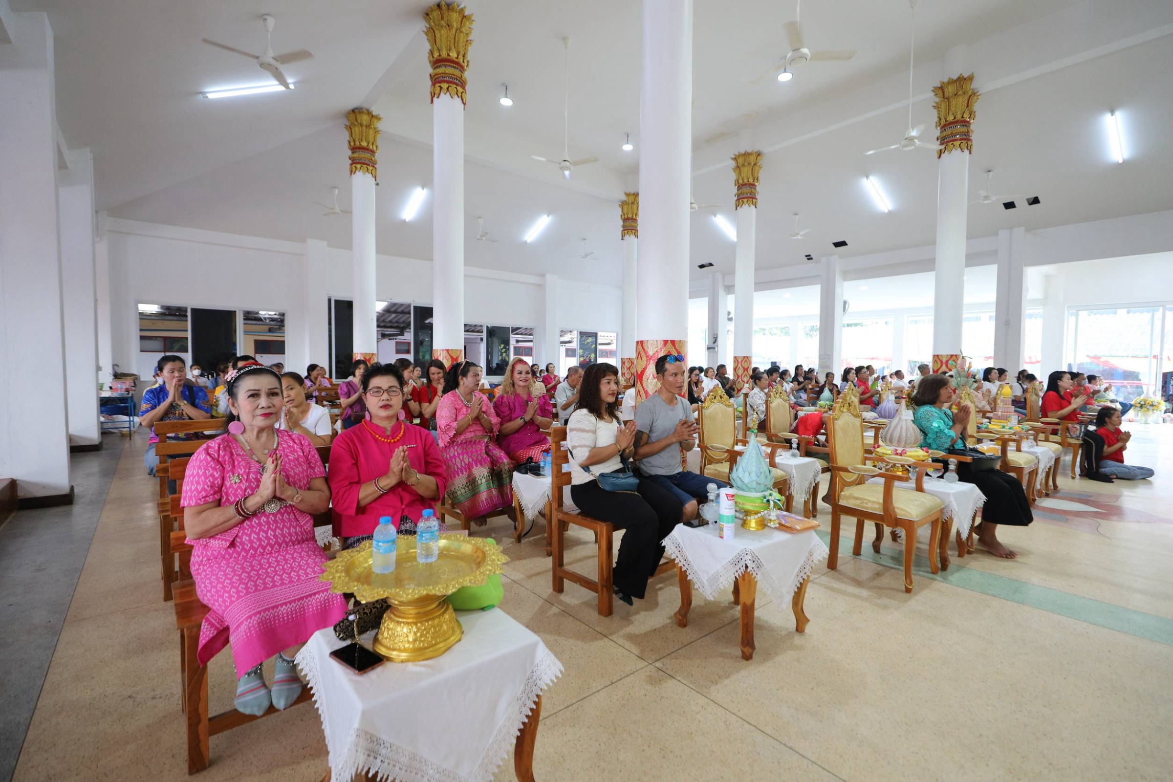 ภาพร่วมพิธีกรรมวัดเนินบุญญาราม