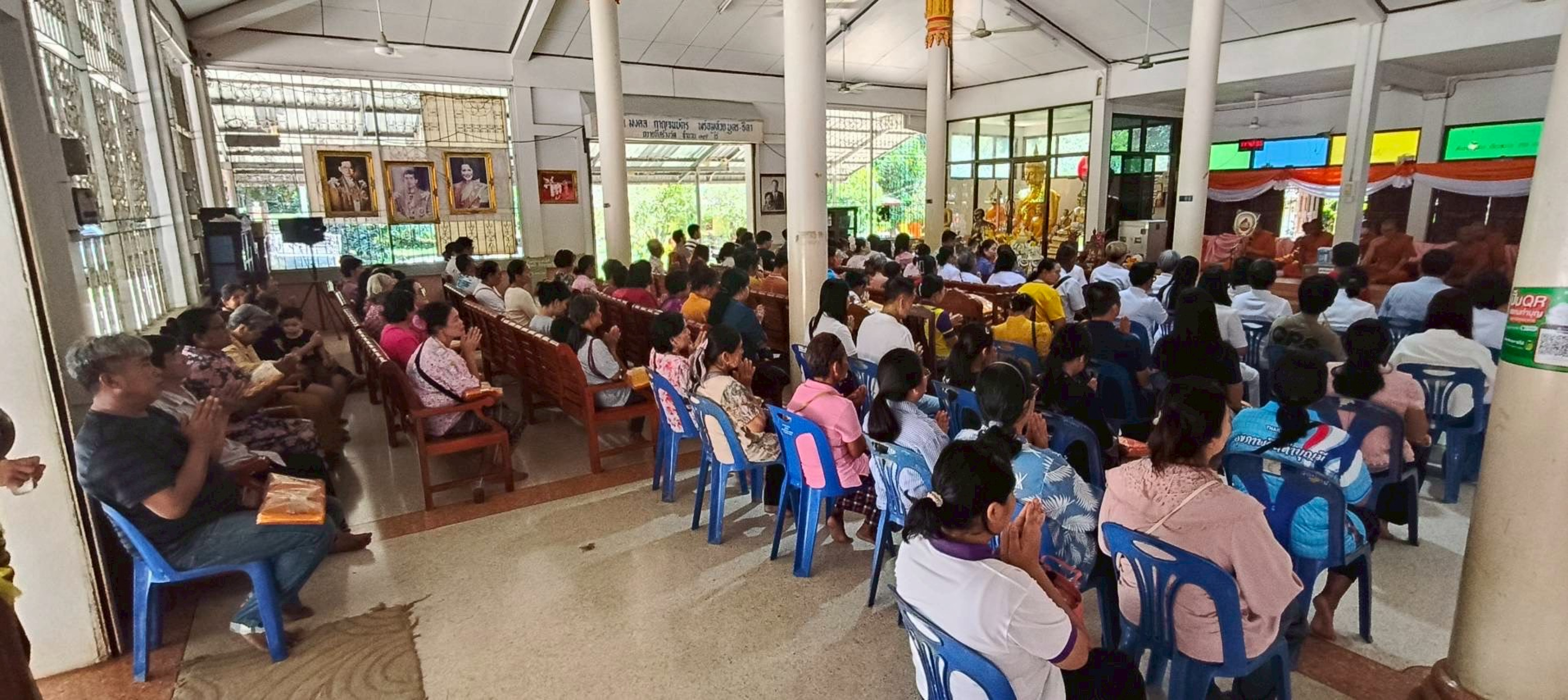 ภาพร่วมพิธีกรรมวัดปรกฟ้า