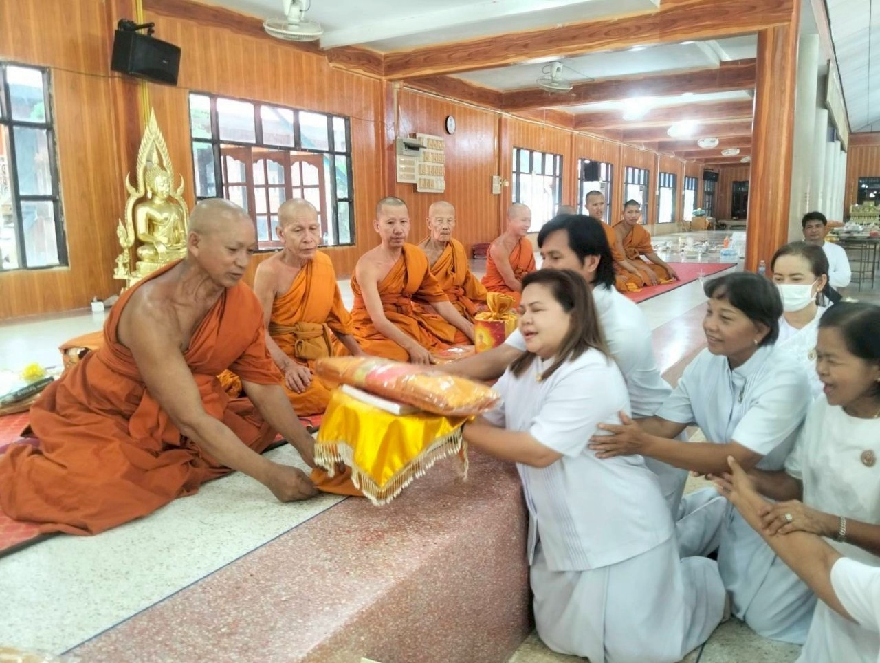 ภาพร่วมพิธีกรรมวัดท่าบุญมี