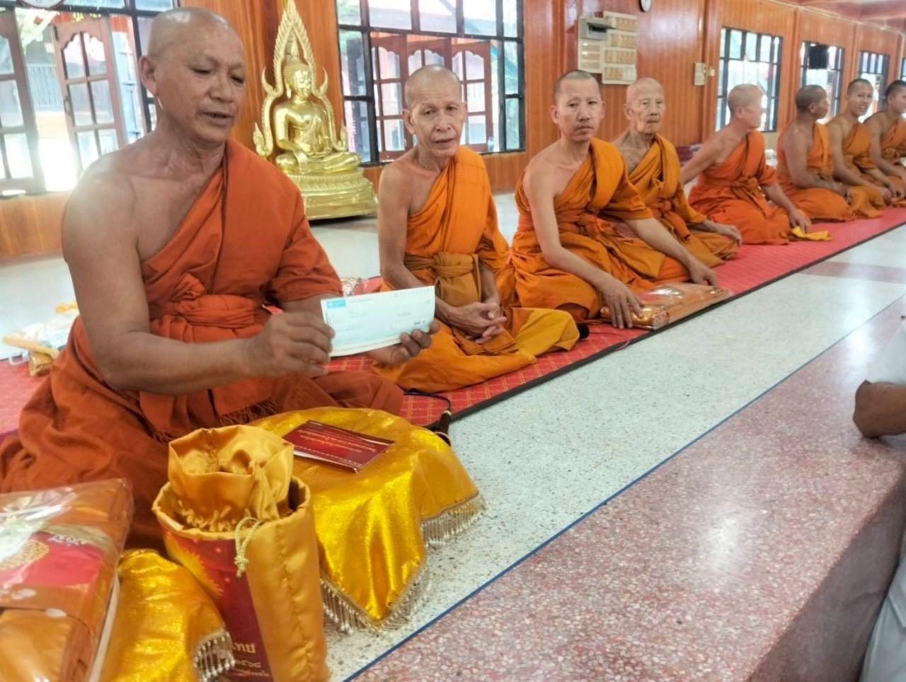 ภาพร่วมพิธีกรรมวัดท่าบุญมี