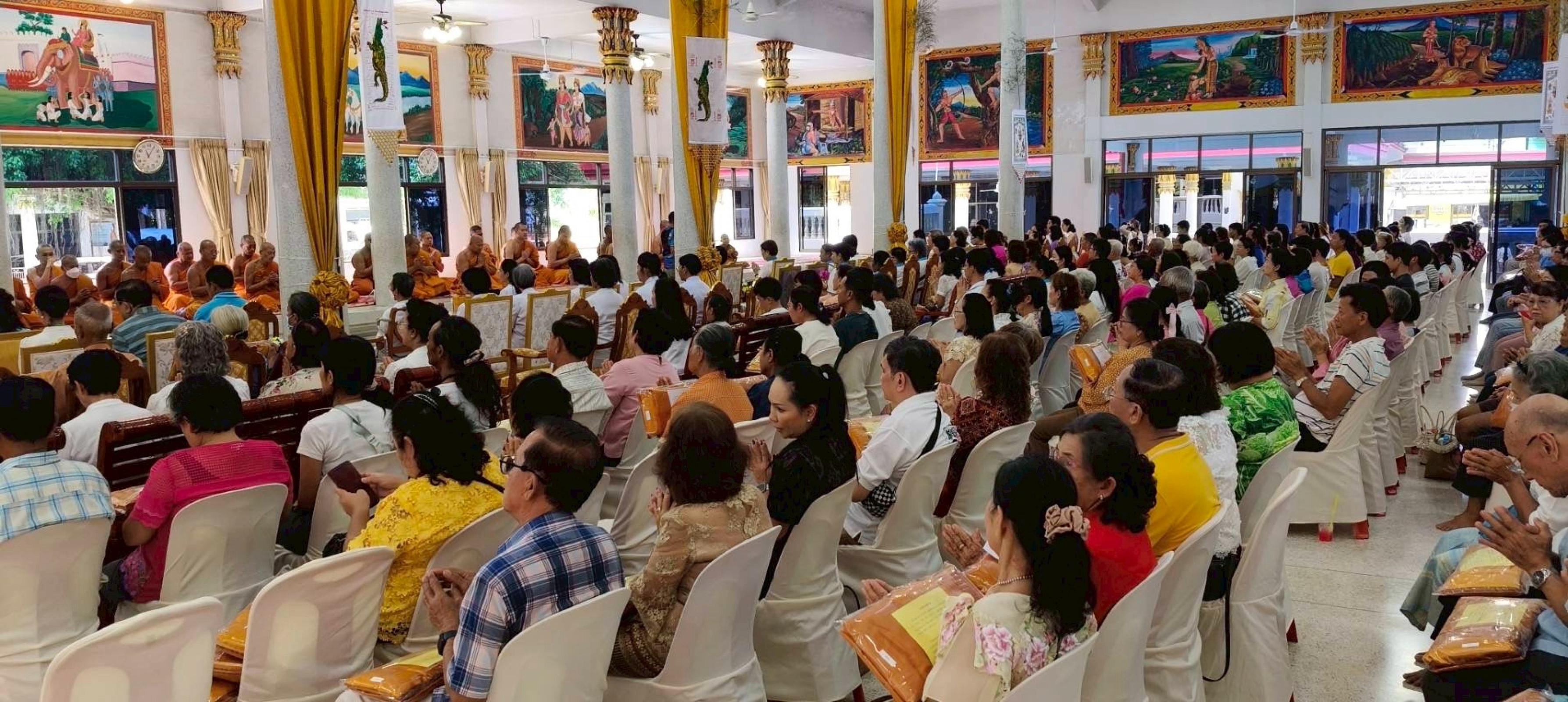 ภาพร่วมพิธีกรรมวัดเกาะโพธาวาส