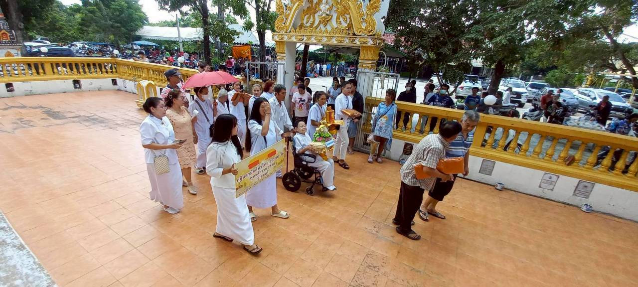 ภาพร่วมขบวนกฐินวัดบ้านช้าง