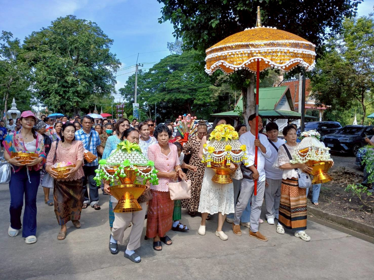 ภาพร่วมพิธีกรรมวัดโพธาราม
