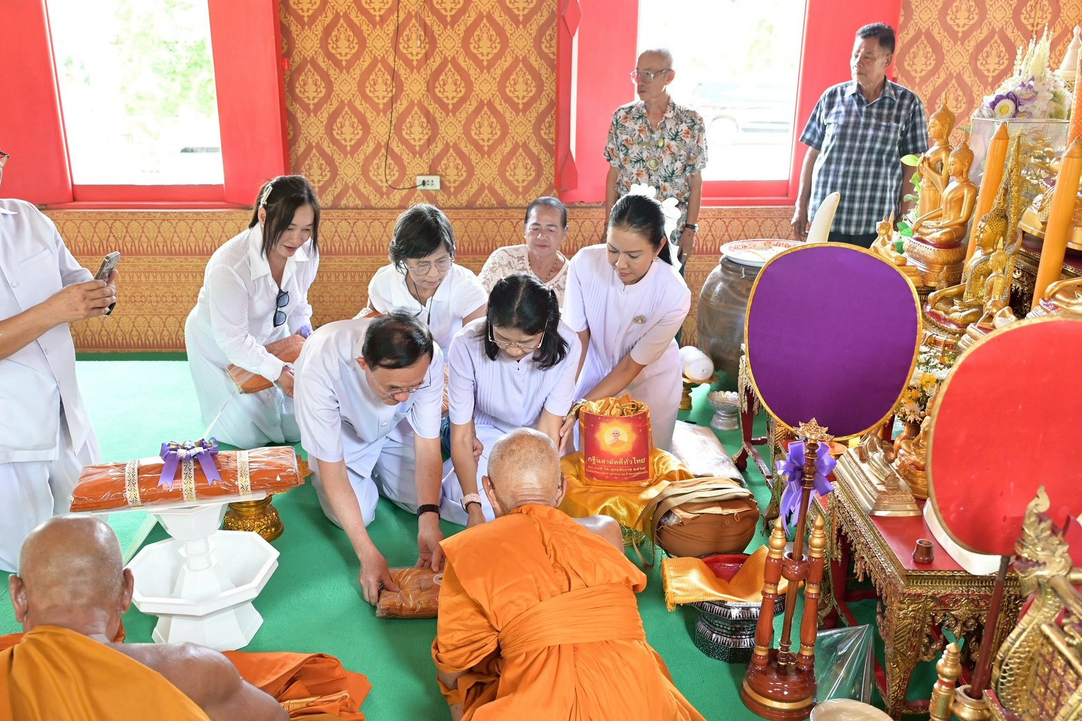 ภาพร่วมพิธีกรรมวัดอัมพวนาราม