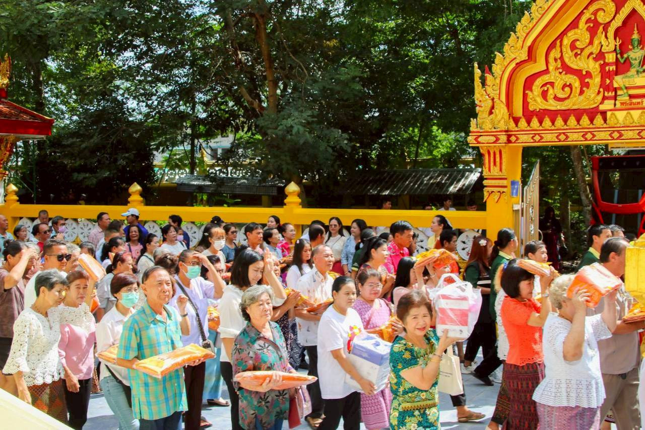 ภาพร่วมพิธีกรรมวัดหนองใหญ่ศิริธรรม