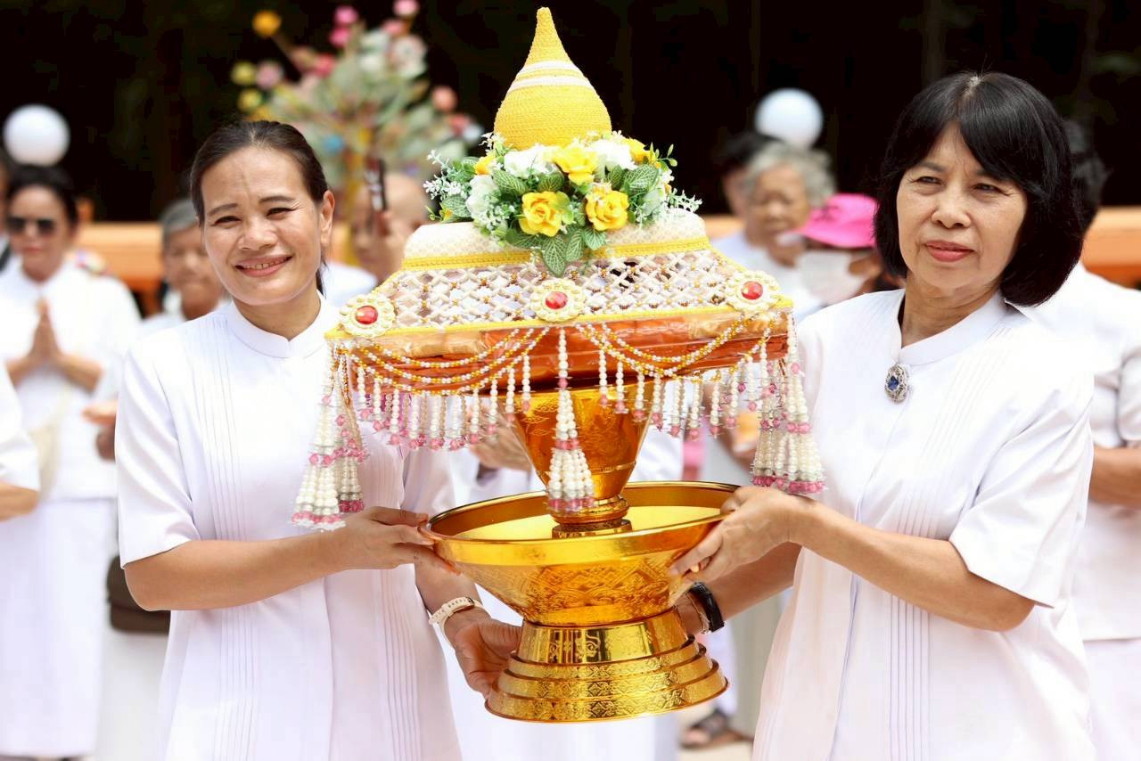 ภาพร่วมพิธีกรรมวัดเขาบุญมีดาราราม
