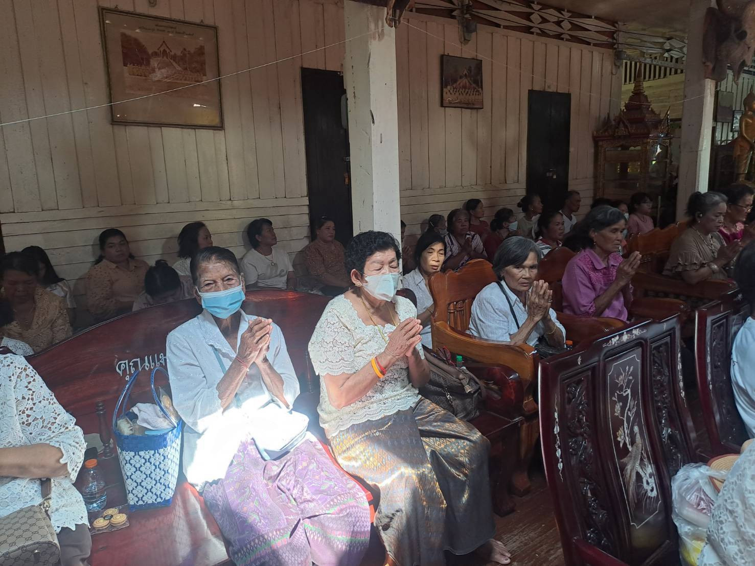 ภาพร่วมพิธีกรรมวัดนิคมราษฎร์รังสรรค์