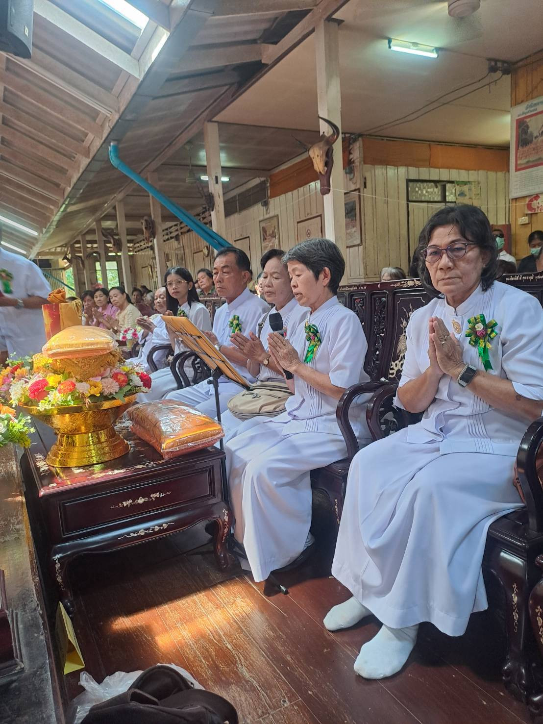 ภาพร่วมพิธีกรรมวัดนิคมราษฎร์รังสรรค์